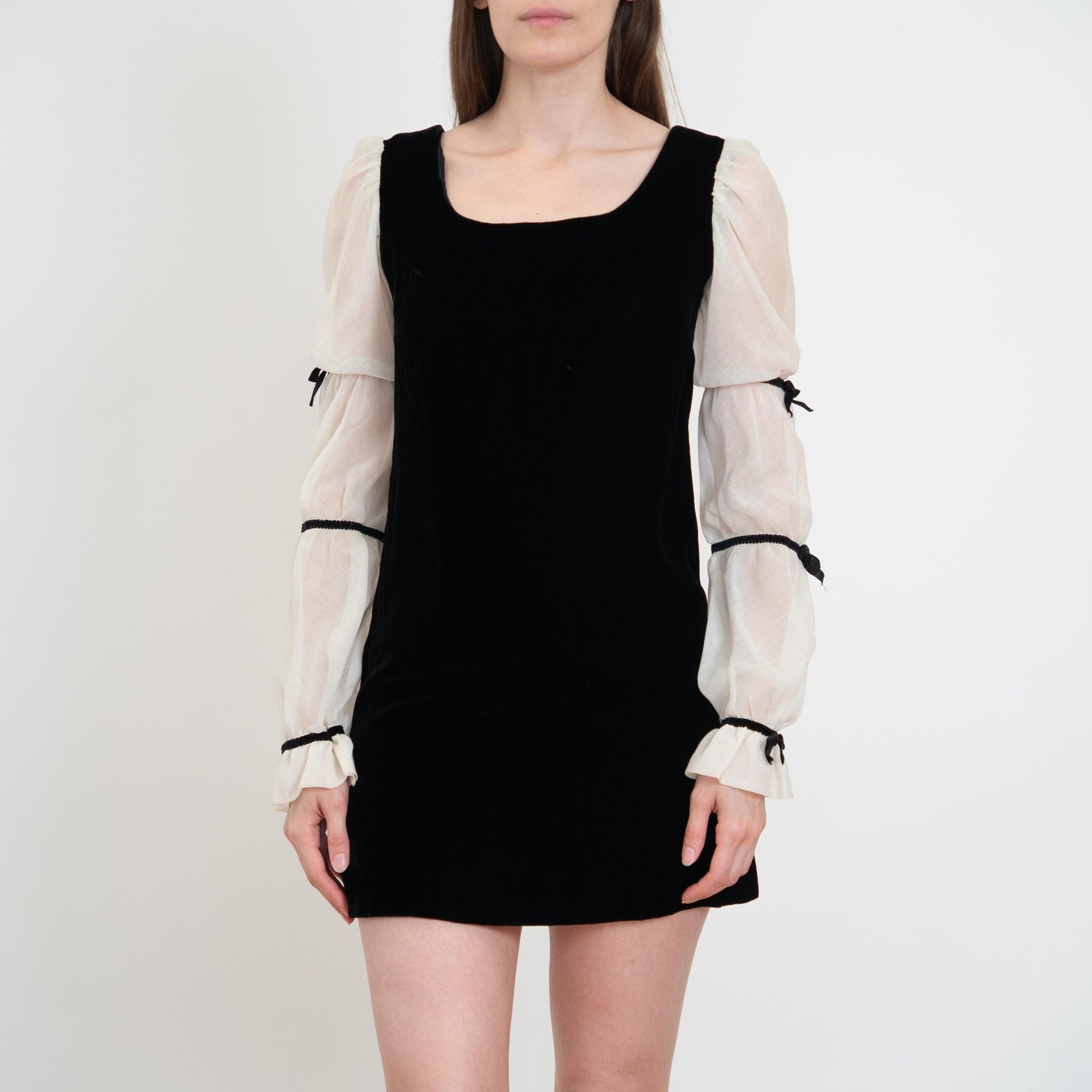 Vintage 70 Black & White Goth Renaissance Mini Dress - Extra Small | Velvet Poet Sleeve Babydoll Minidress
