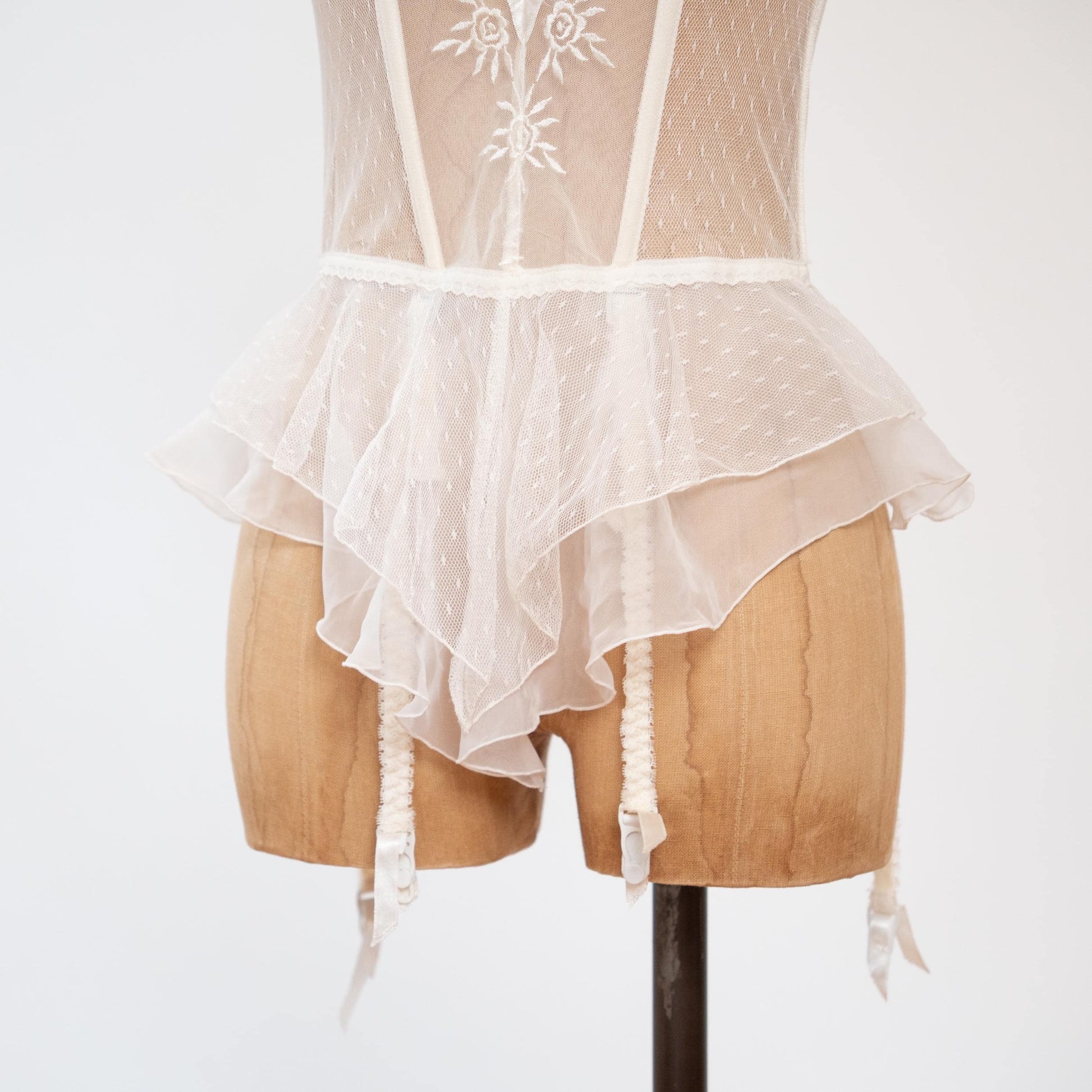 Vintage 90s Victoria's Secret Bridal Bustier Babydoll - 34C | Sheer White Wedding Garter Lingerie