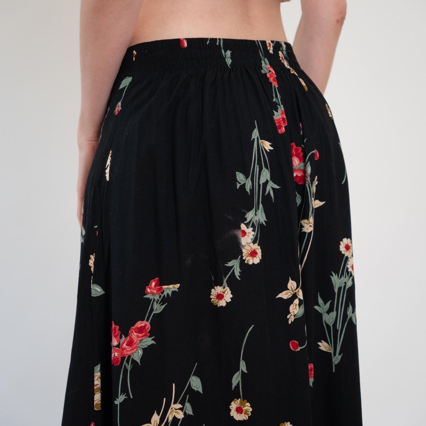 Vintage 90s Black Wildflower Maxi Skirt - Large | Boho Long Floral Skirt, High Waisted Summer Skirt