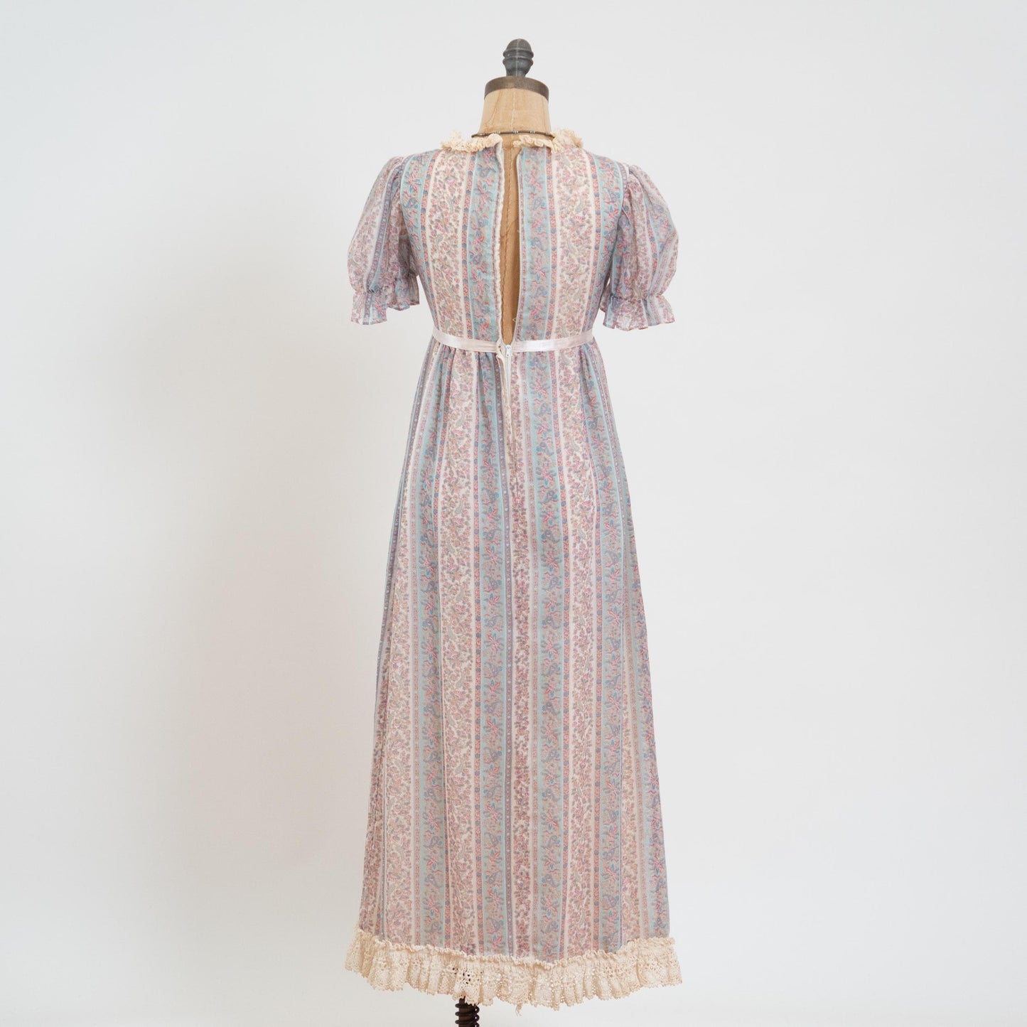 Vintage 60s Pastel Floral Puff Sleeve Prairie Dress - Petite Extra Small | Boho Crochet Trim A Line Maxi Dress