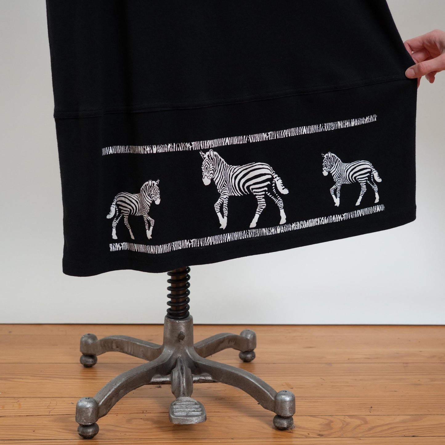 Vintage 90s Zebra Graphic T Shirt Dress - Large | Black & White Oversized Maxi Sundress