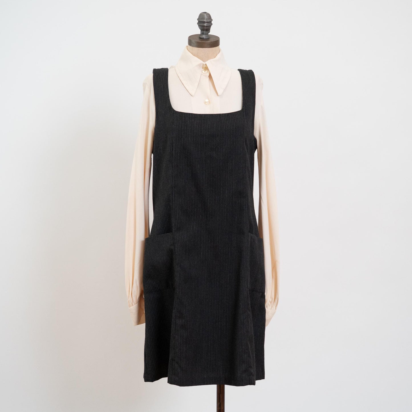 Vintage 90s Charcoal Grey Pinstriped Mini Pinafore Dress - Large to XL | Grunge Sleeveless Fitted Sheath Dress