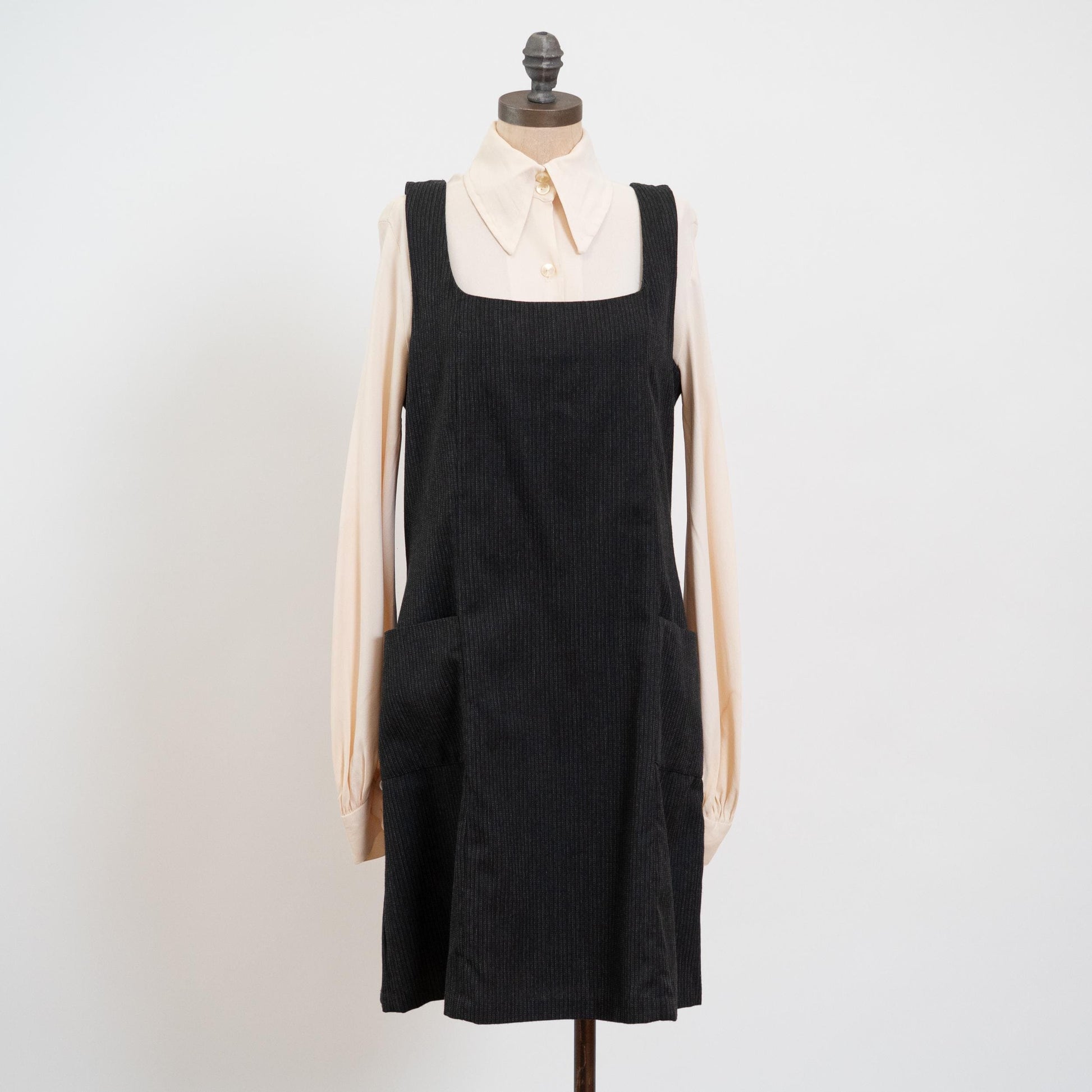 Vintage 90s Charcoal Grey Pinstriped Mini Pinafore Dress - Large to XL | Grunge Sleeveless Fitted Sheath Dress
