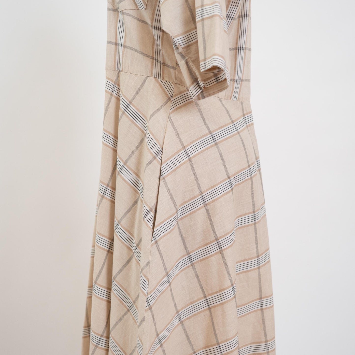 Vintage 70s Beige Plaid Midi Shirtdress - Large | Lightweight Button Up Collared Short Sleeve Dress