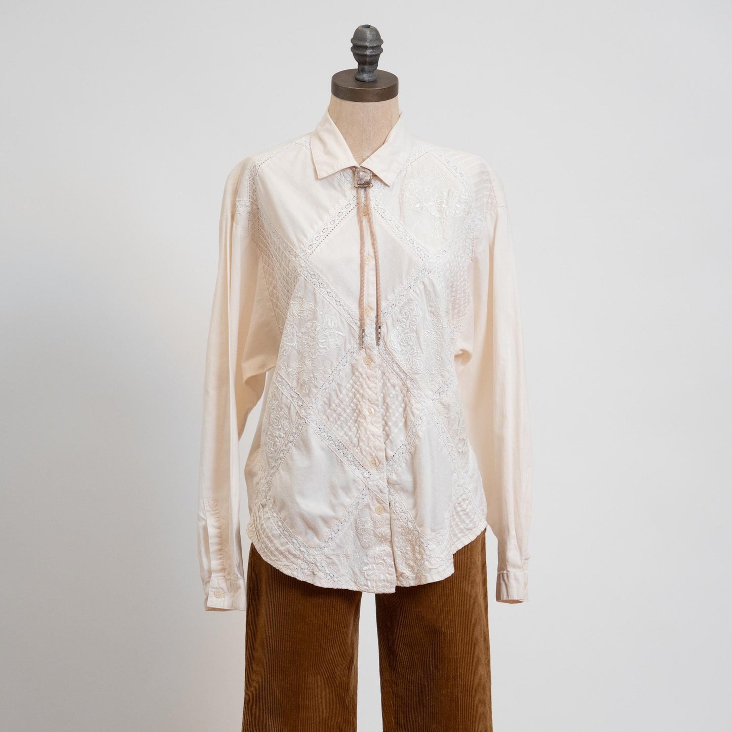 Vintage 80s Boho White Cotton Patchwork Shirt - Medium | Long Sleeve Button Up Collared Blouse