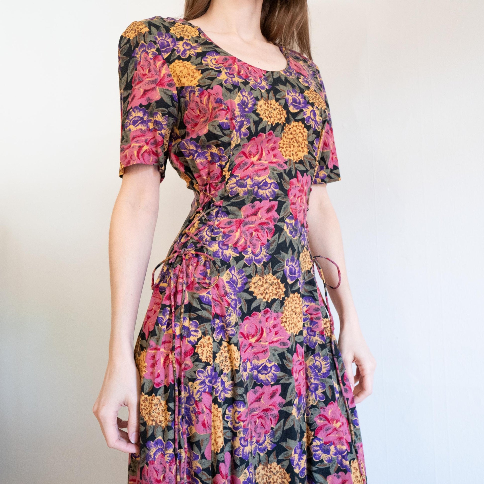 Vintage 90s Floral Corset Side Cinch Maxi Dress – Medium – Flying Apple Vintage