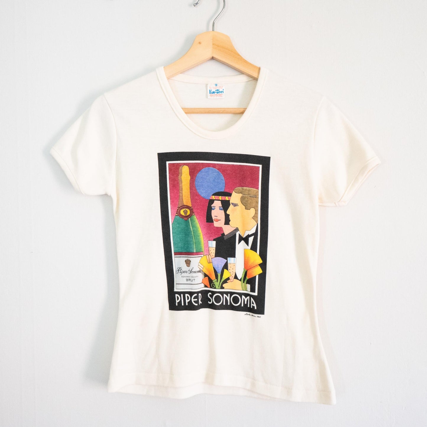 Vintage 70s 80s Piper Sonoma Brut Champagne T Shirt - Small to Medium | Retro Art Print Wine Graphic Tee