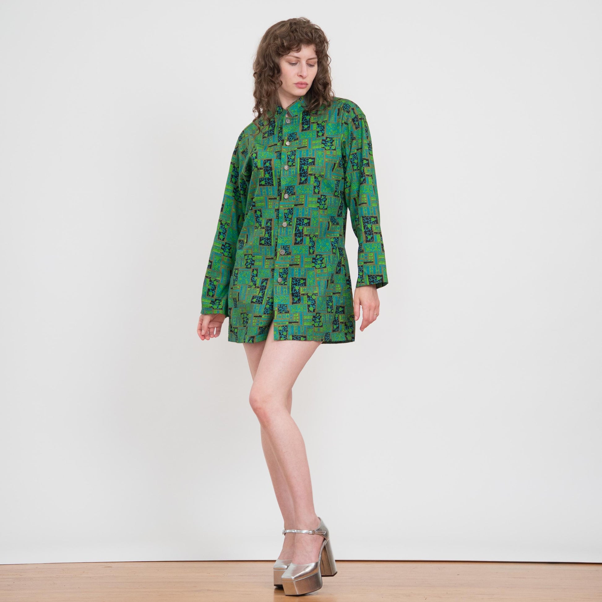 Vintage 60s Green Batik Floral Tunic Top - Men's Medium, Women's Large | Nehru Collar Long Sleeve Shirt