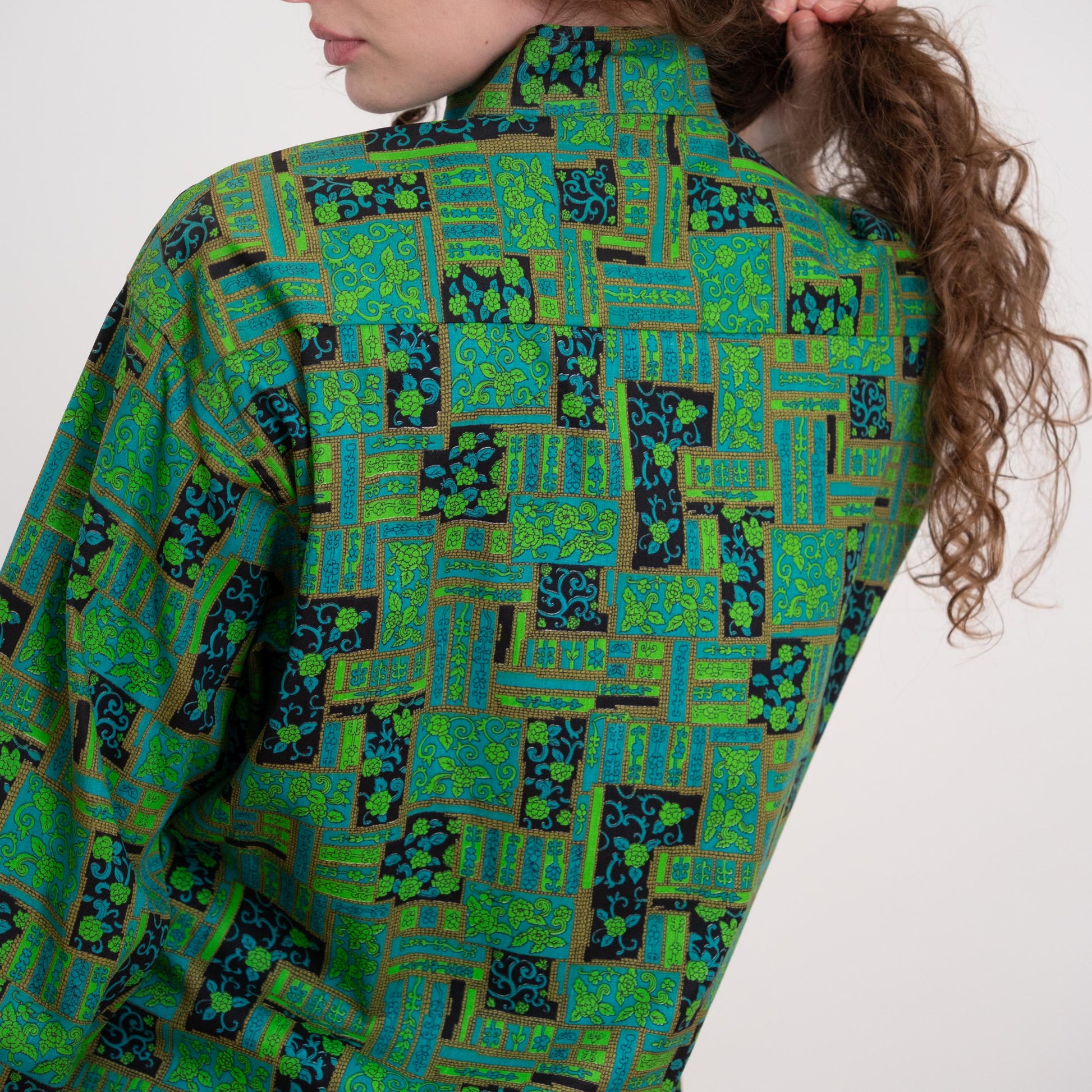 Vintage 60s Green Batik Floral Tunic Top - Men's Medium, Women's Large | Nehru Collar Long Sleeve Shirt