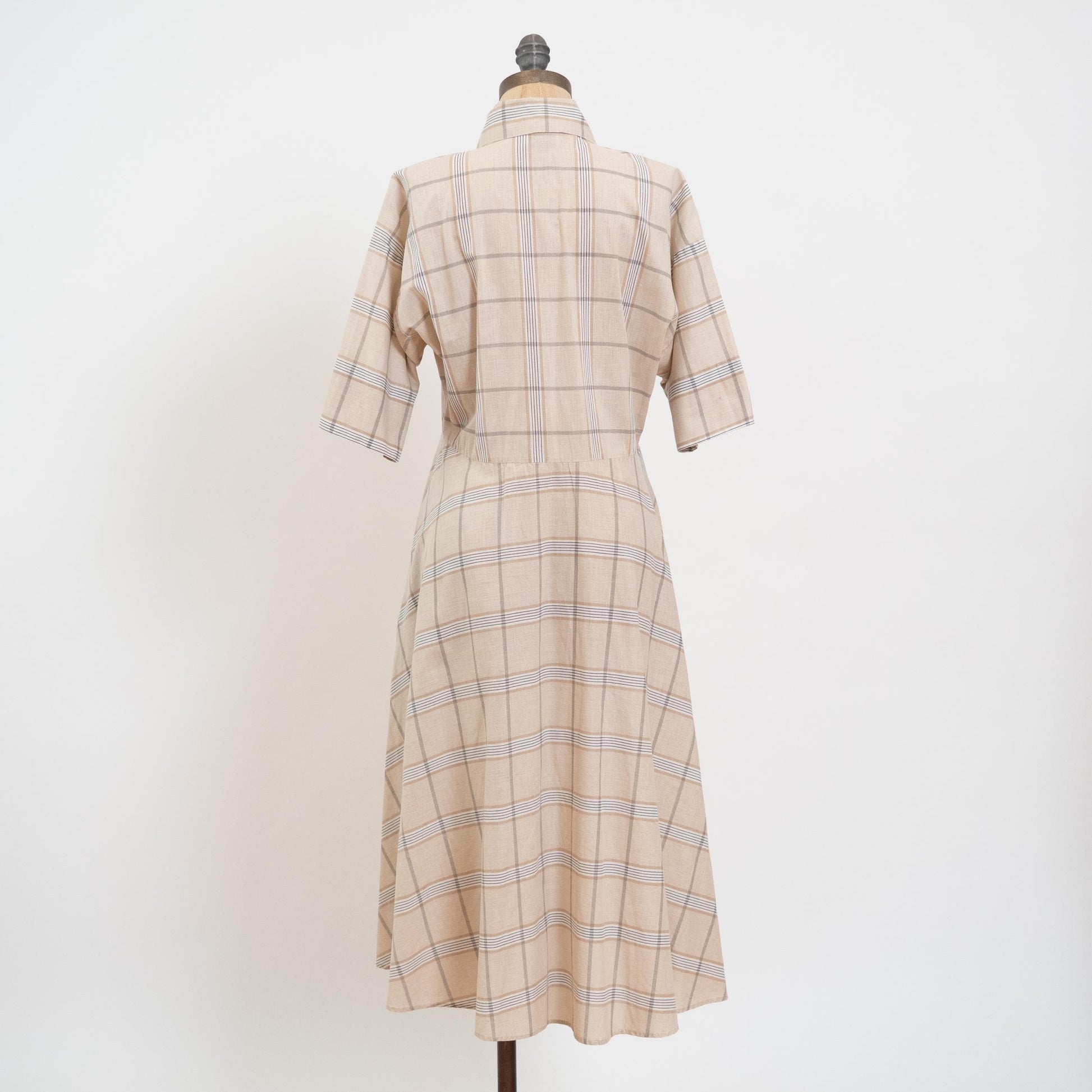 Vintage 70s Beige Plaid Midi Shirtdress - Large | Lightweight Button Up Collared Short Sleeve Dress