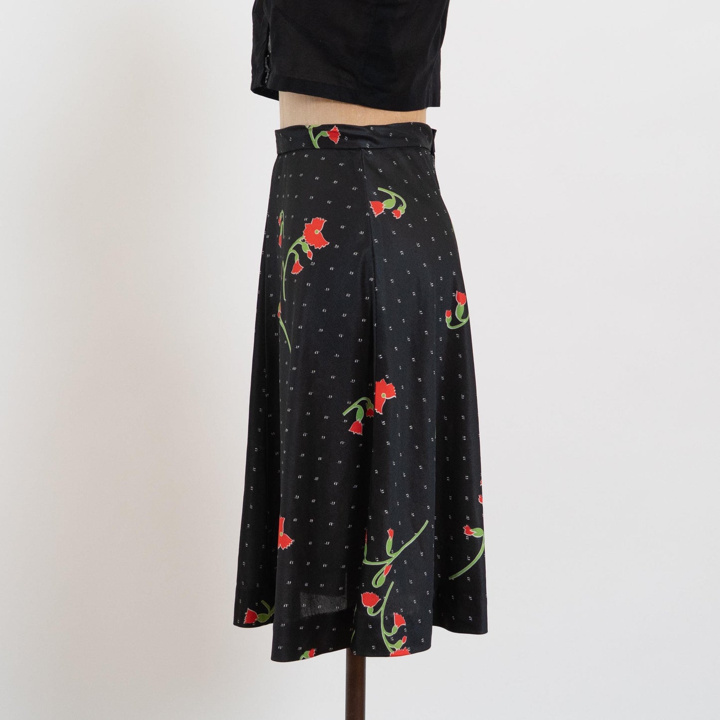 Vintage 70s Black Floral & Polka Dot Midi Skirt - Extra Small, 25" Waist | High Waisted A Line Skirt