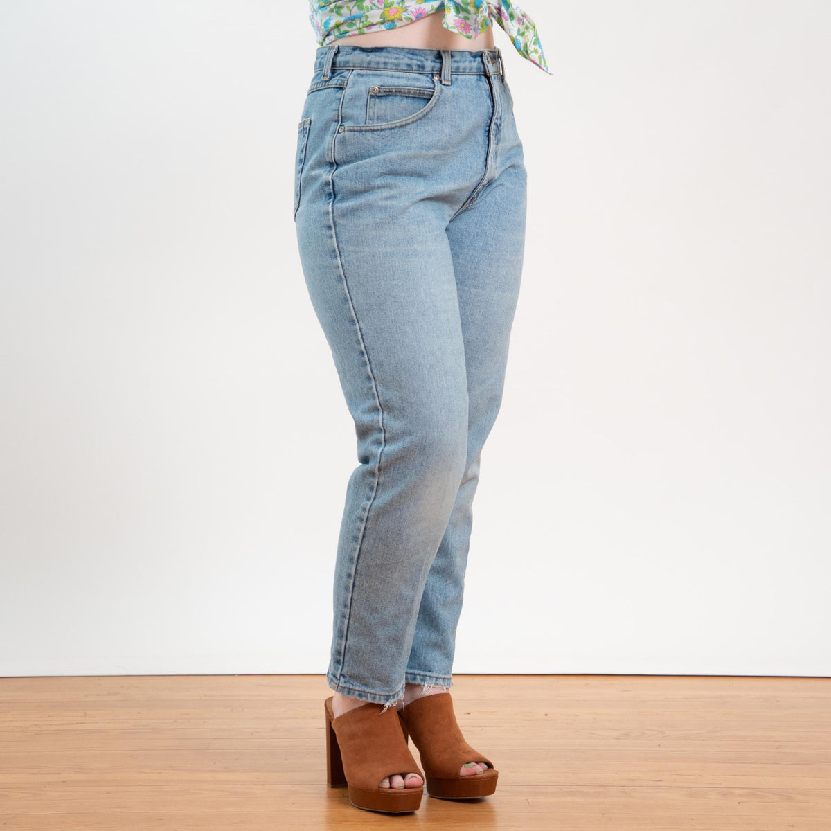 Vintage 90s Light Wash High Waisted Jeans - Large Short, 32" Waist