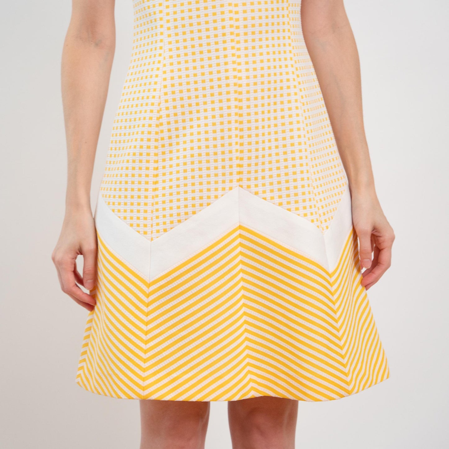 Vintage 60s 70s Kay Windsor Yellow & White Mod Mini Dress - Small