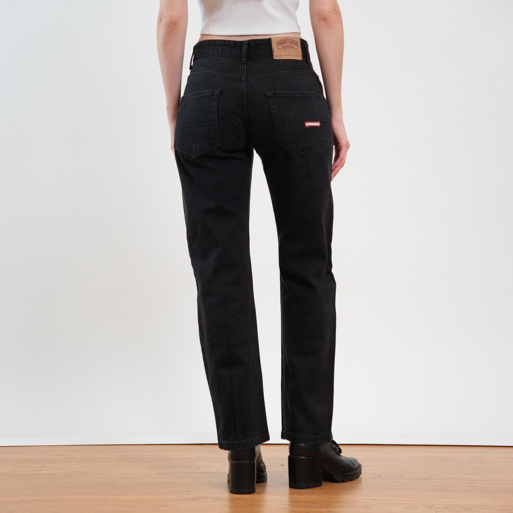 Vintage Y2K Black Mid Rise Straight Leg Jeans - 30x31