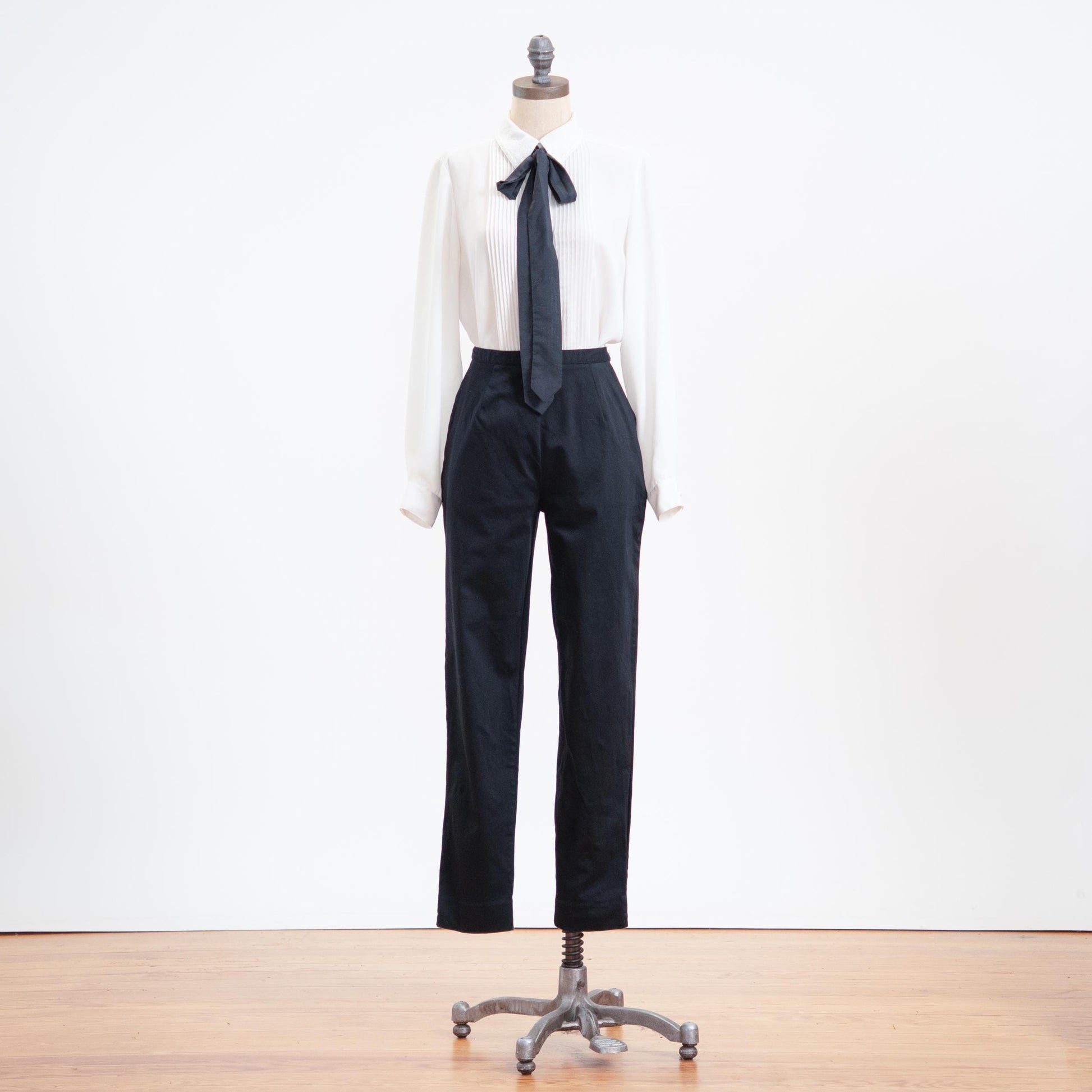 Vintage 90s Black Cigarette Pants - Small, 26" Waist