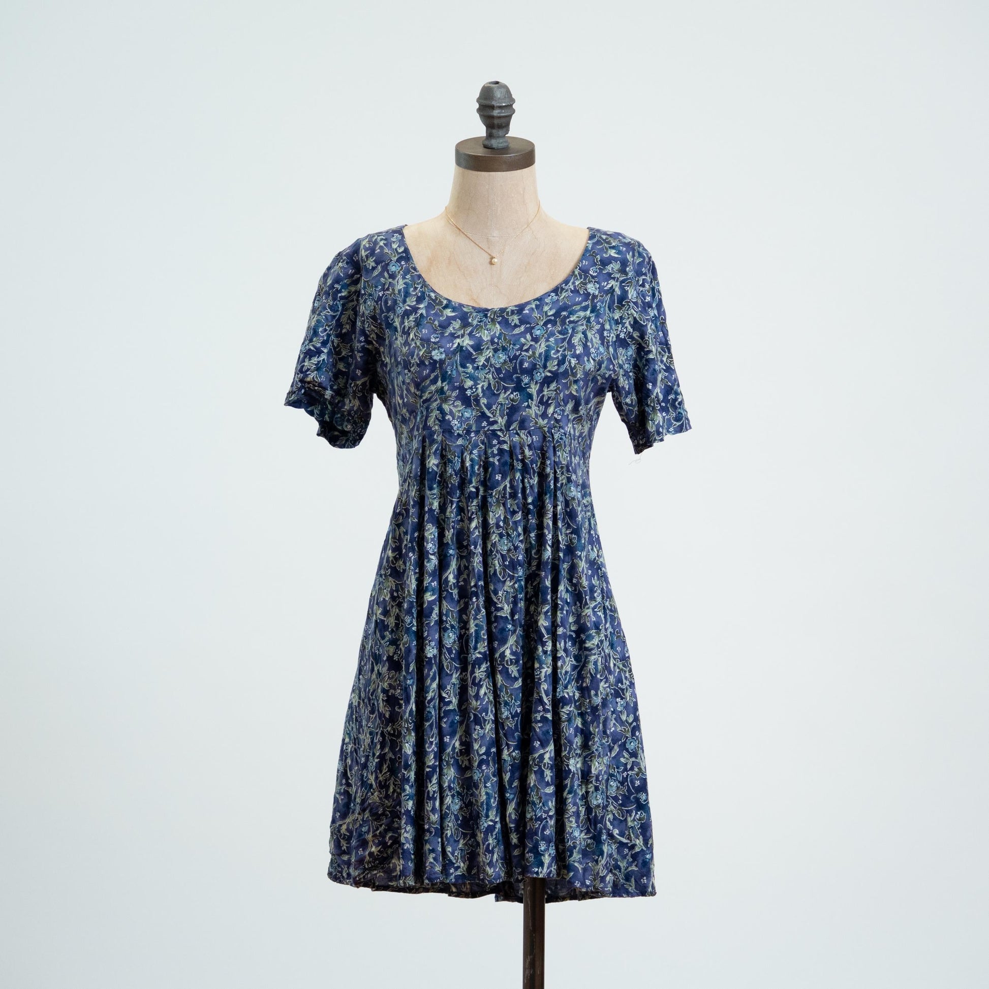 Vintage 90s Blue Floral & Vine Print Babydoll Mini Dress - XS to Small