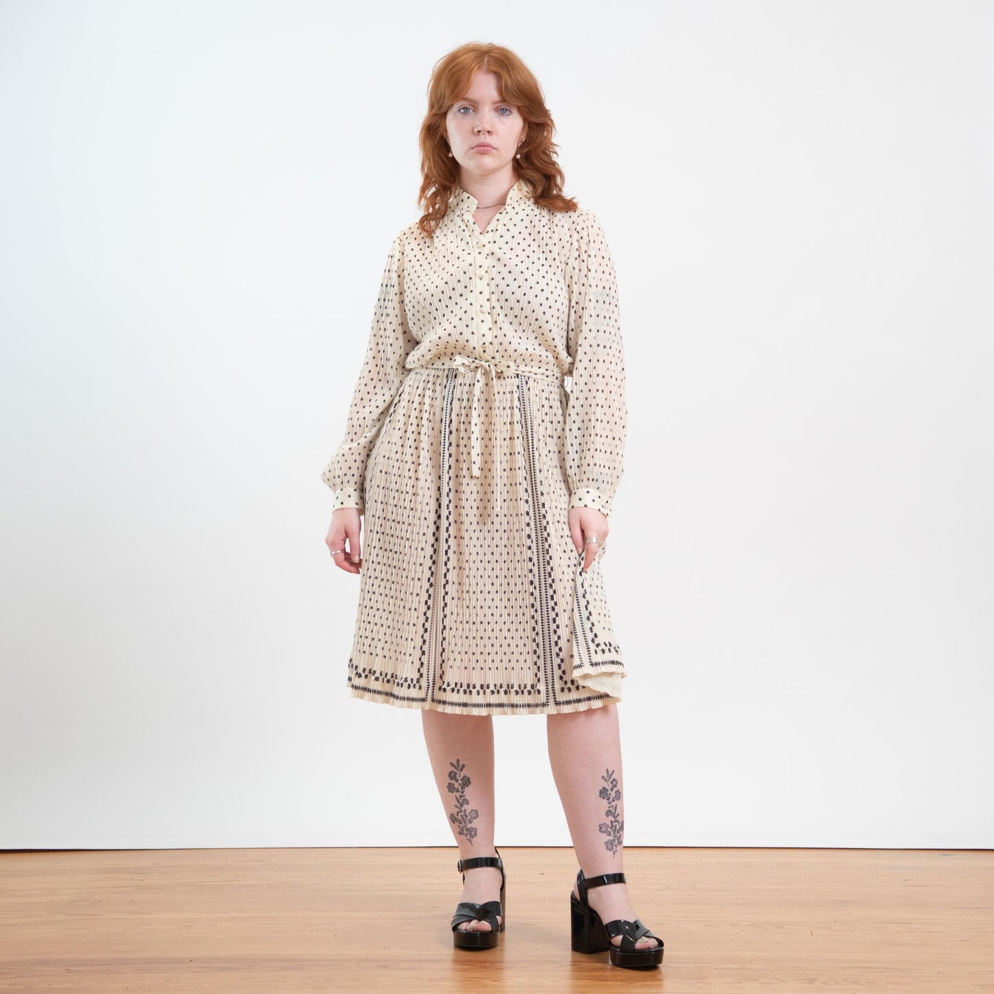 Vintage 70s Hal Ferman Black & White Plisse Floral Shirtdress - Large