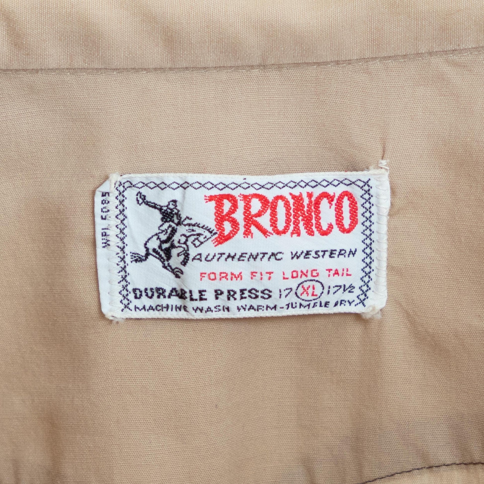 Vintage 70s Beige Pearl Snap Western Shirt - Extra Large