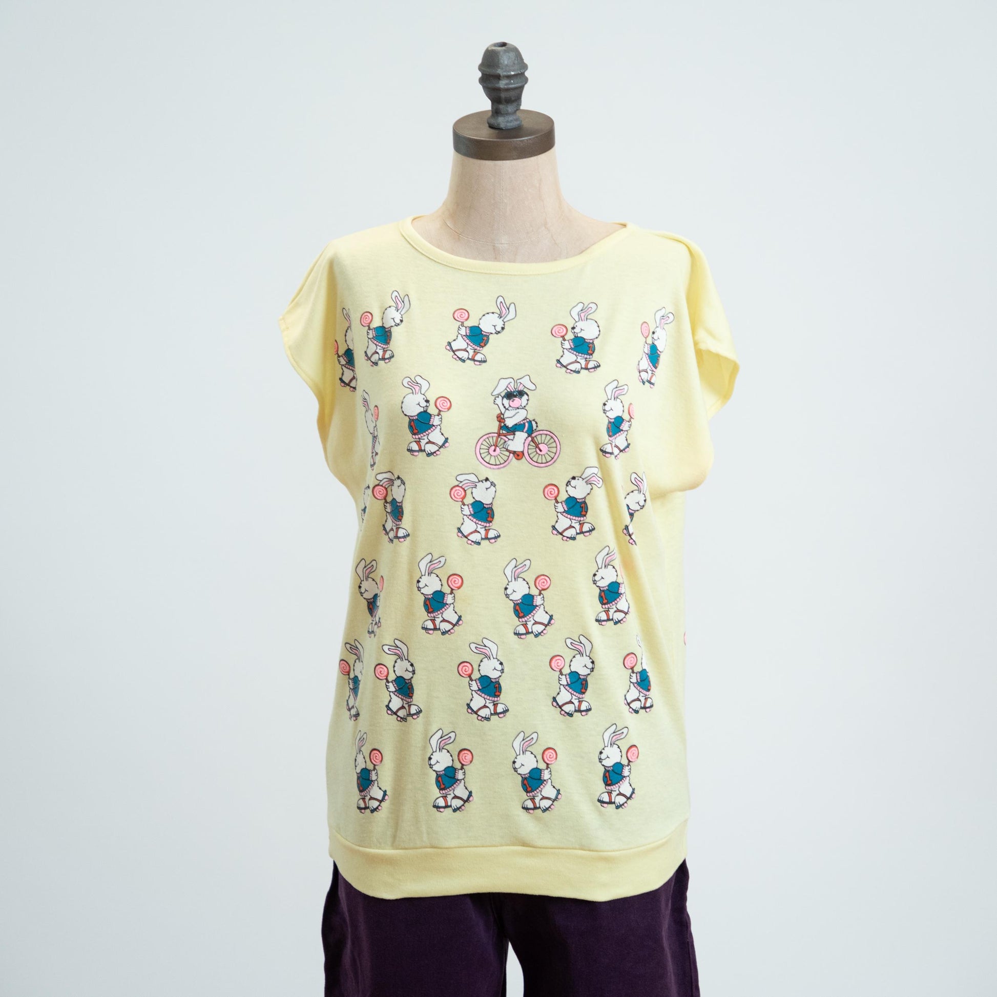 Vintage 80s Cartoon Bunny Novelty Print Shirt - Large