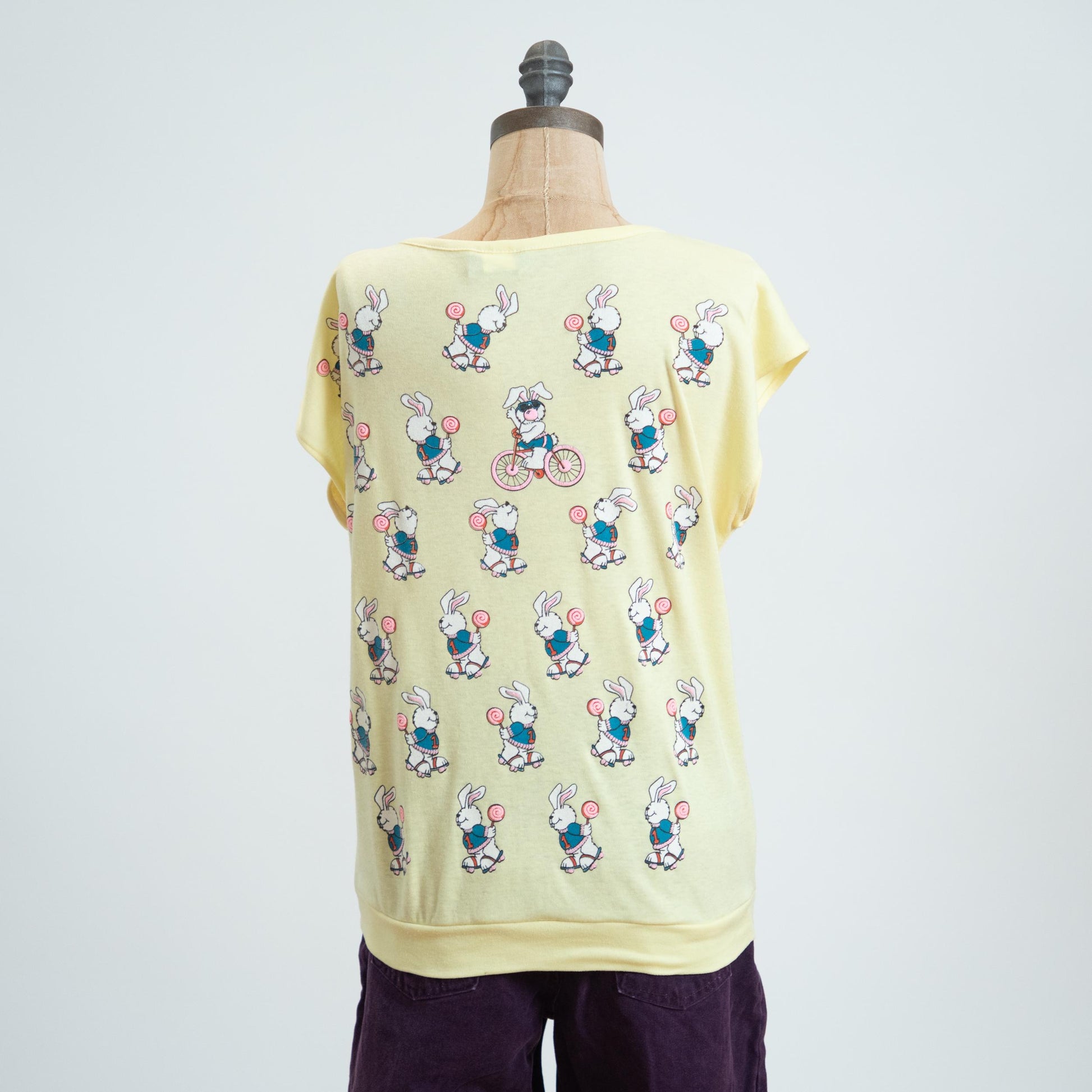 Vintage 80s Cartoon Bunny Novelty Print Shirt - Large