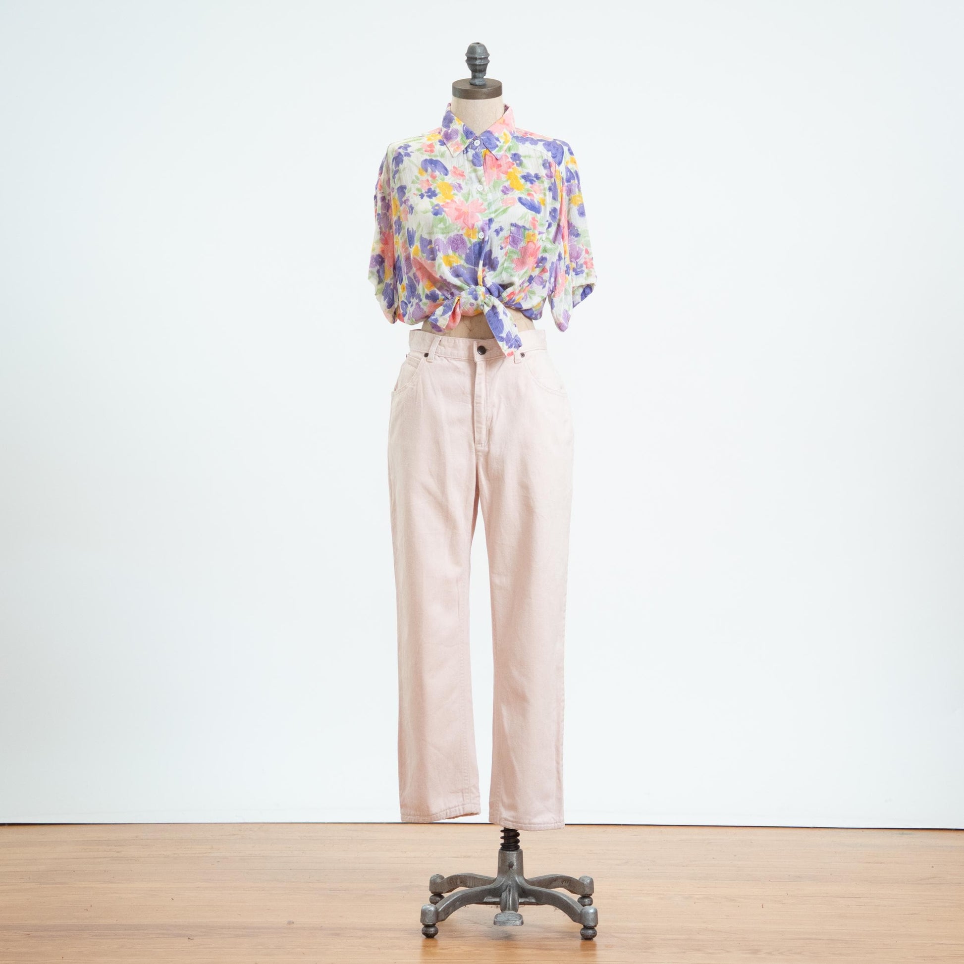 Vintage 90s Light Pink High Waisted Jeans - Petite Medium, 28" Waist