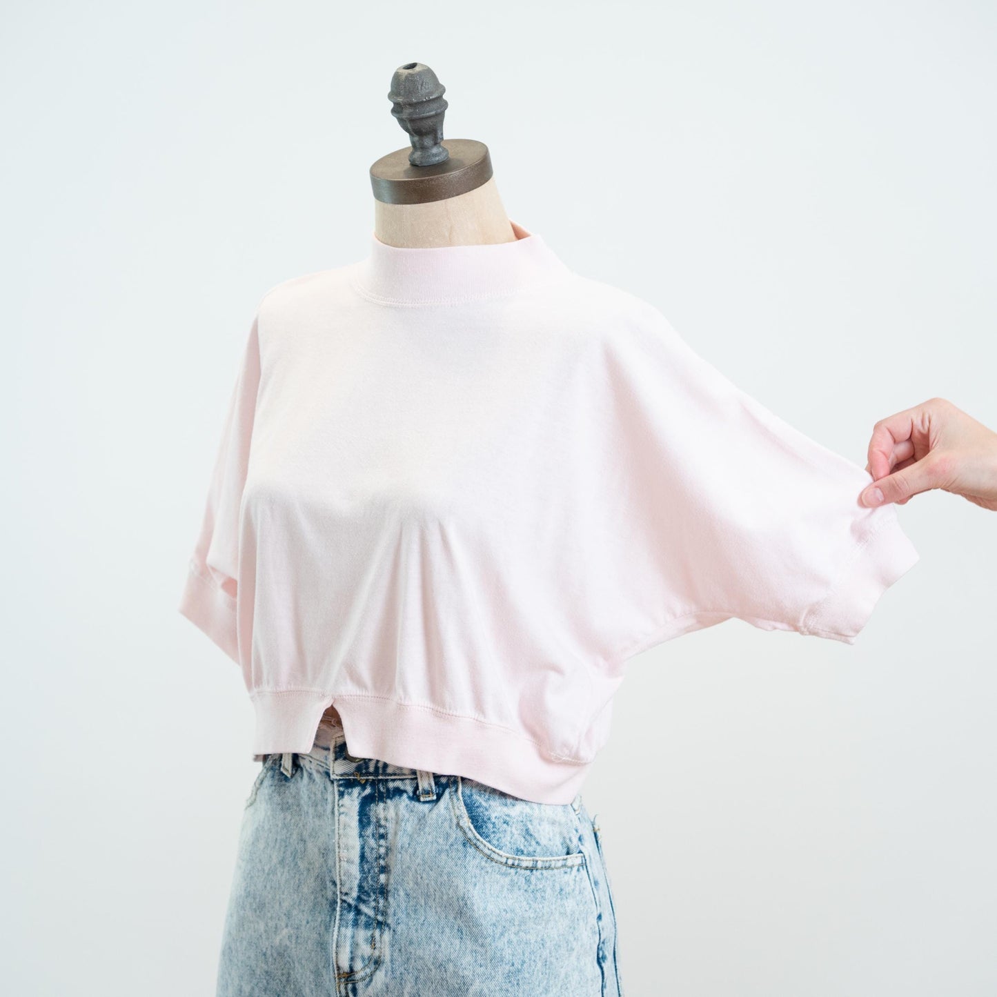 Vintage 80s Pastel Pink Dolman Sleeve Crop Top - Medium