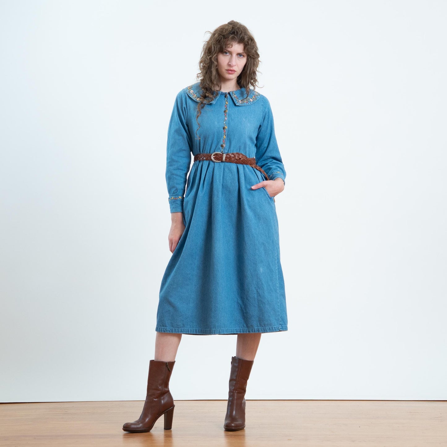 Vintage 80s Chambray Floral Embroidered Collar Shirtdress - Medium