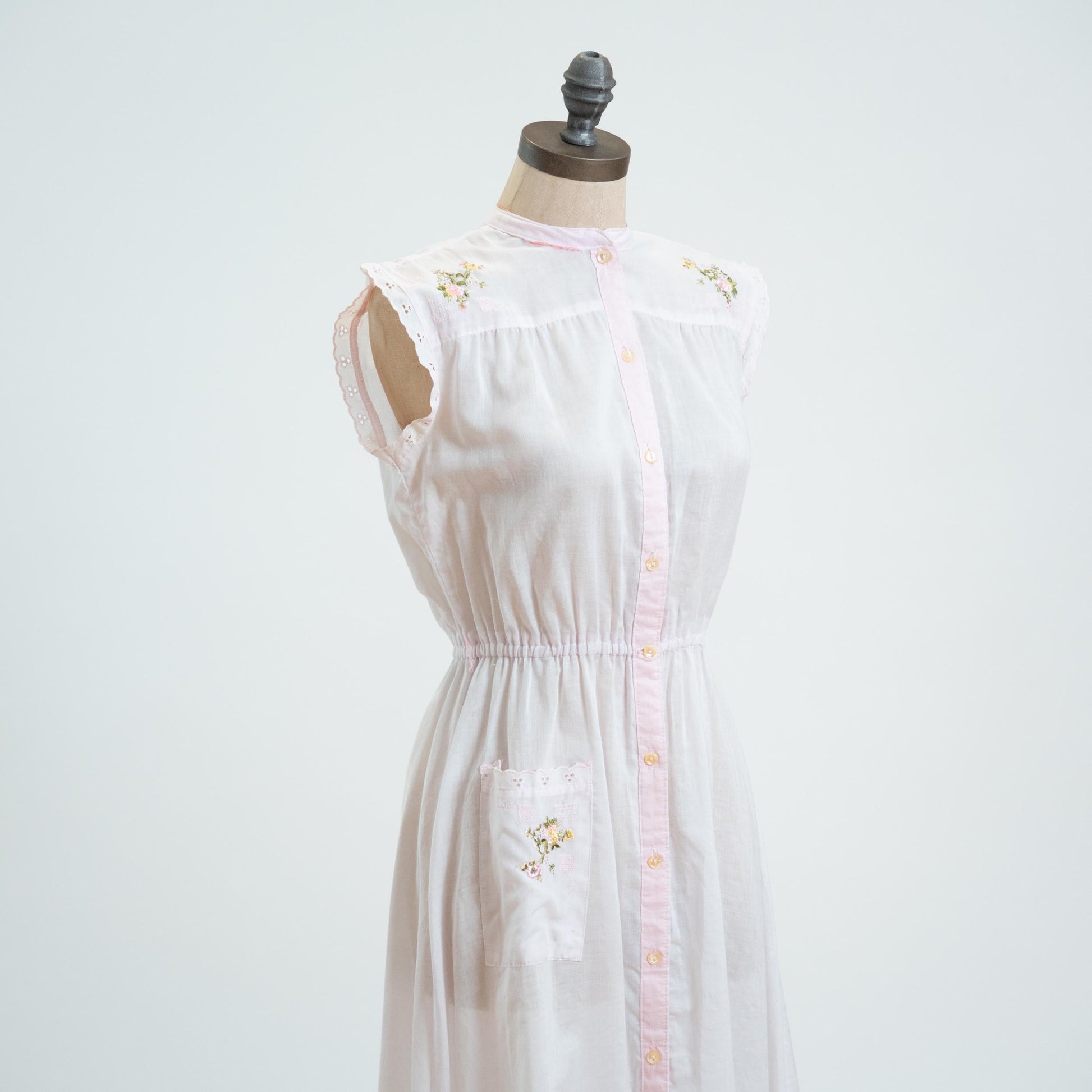 Vintage 60s Pastel Pink Floral Embroidered Day Dress - Small