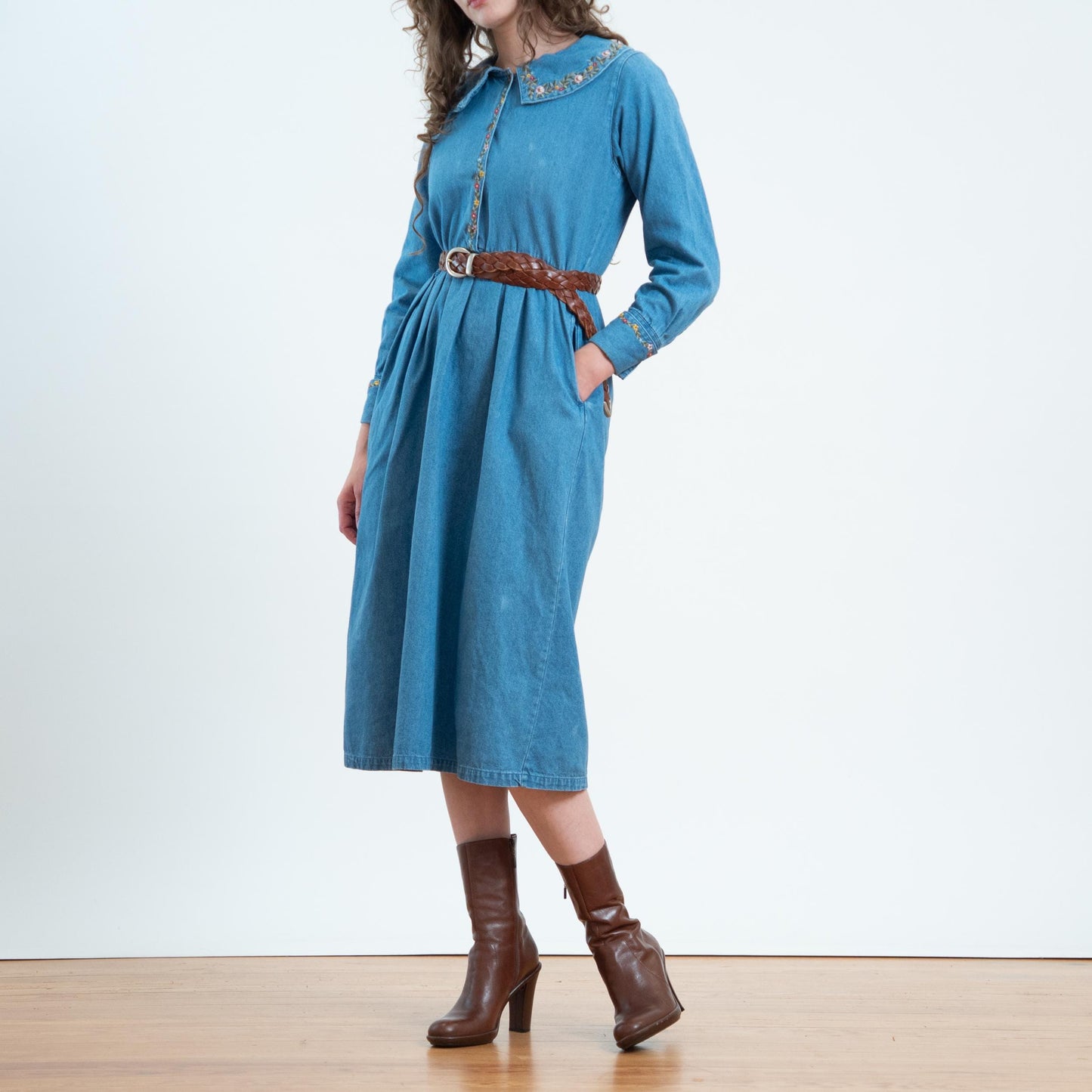 Vintage 80s Chambray Floral Embroidered Collar Shirtdress - Medium