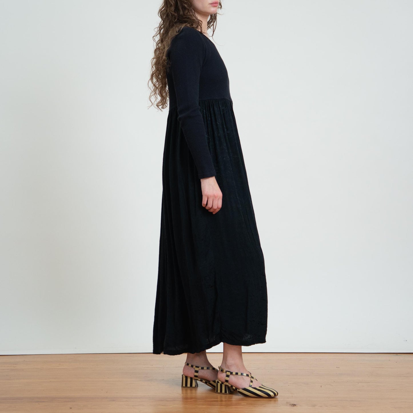 Vintage 90s Witchy Black Hook & Eye Maxi Dress - Large