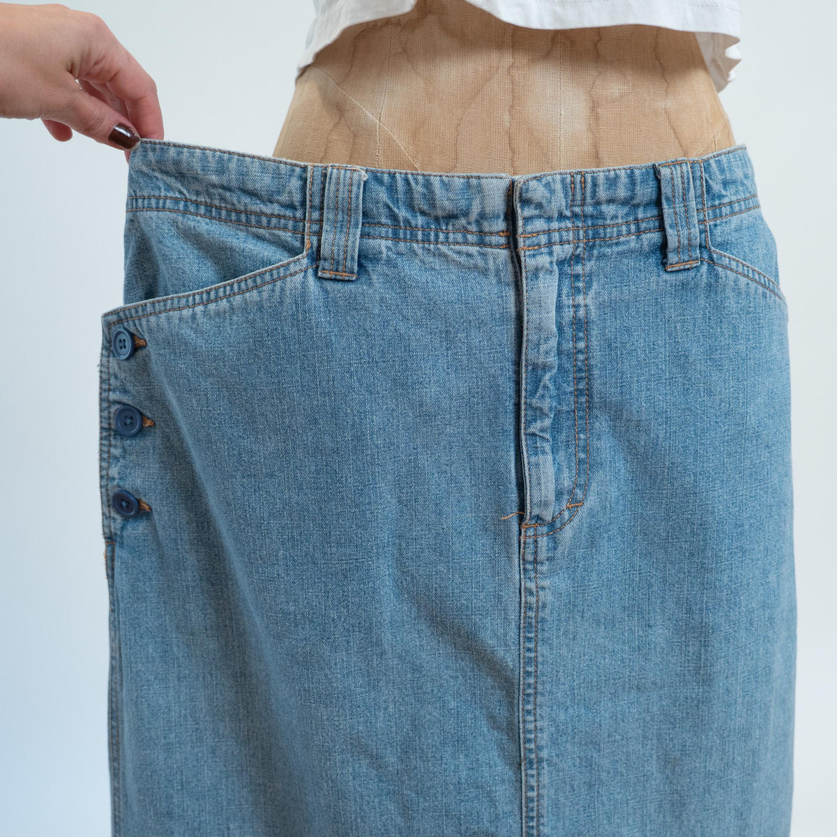 Vintage 90s Denim Side Button Midi Skirt - Large | Light Wash Knee Length Jean Skirt
