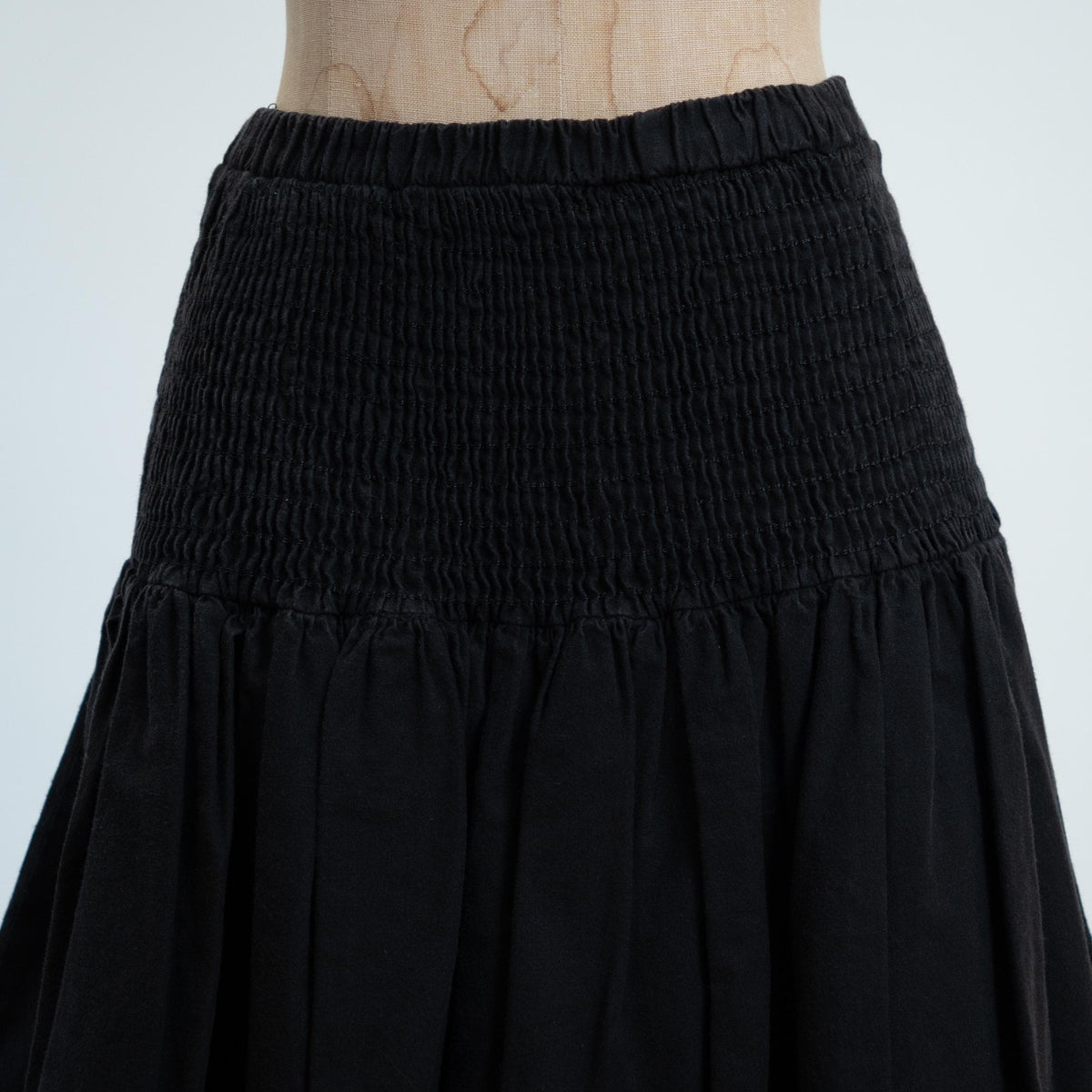Vintage 80s Black Tiered Shirred Midi Skirt - Medium | High Waisted Cotton Skirt