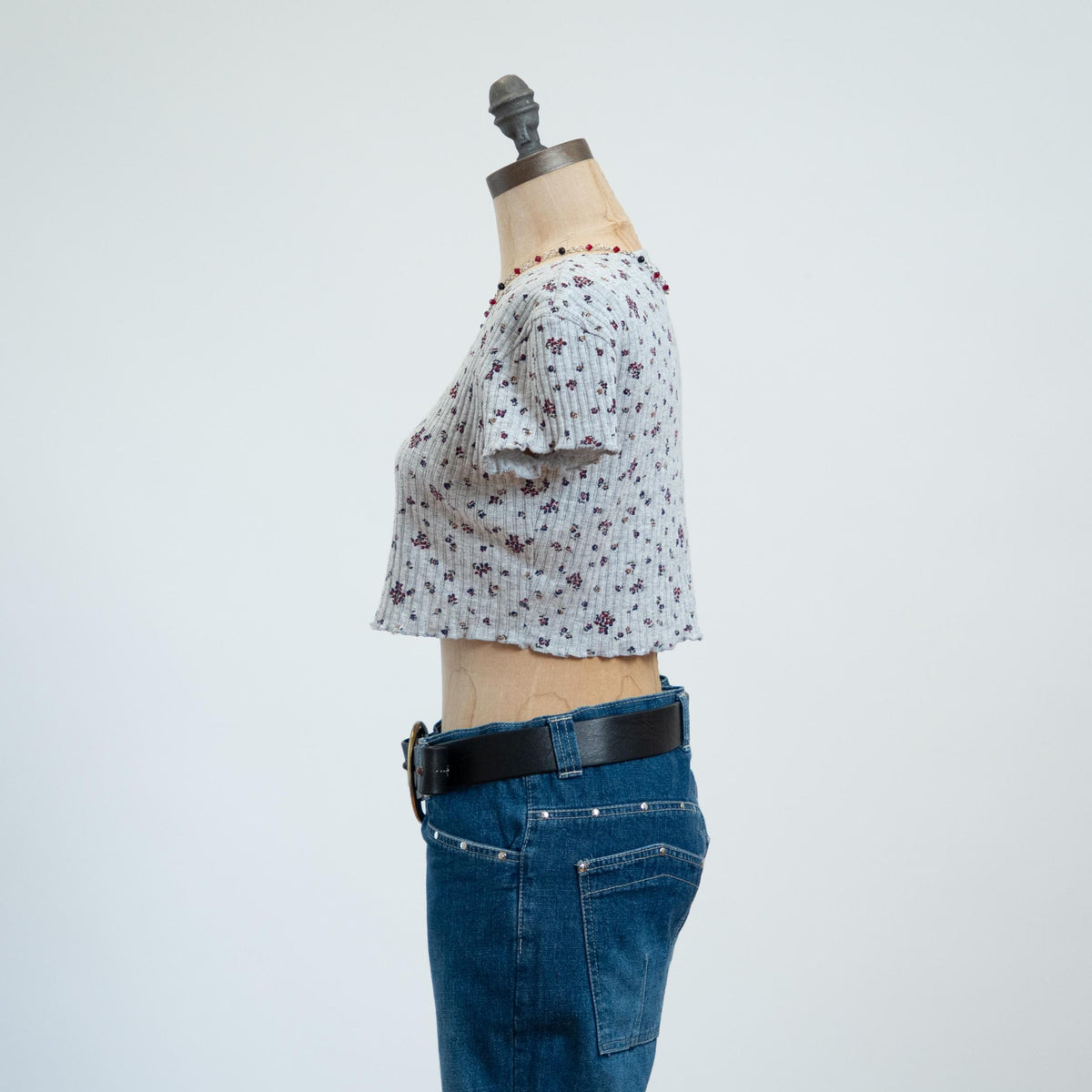 Vintage 90s Floral Pointelle Crop Top - Small | Grey Button Up Lettuce Hem Cropped Blouse