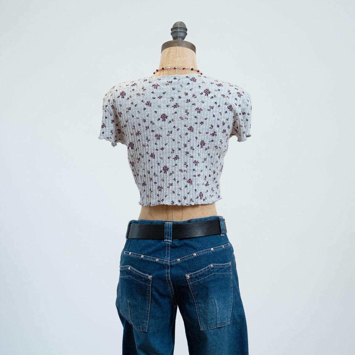 Vintage 90s Floral Pointelle Crop Top - Small | Grey Button Up Lettuce Hem Cropped Blouse