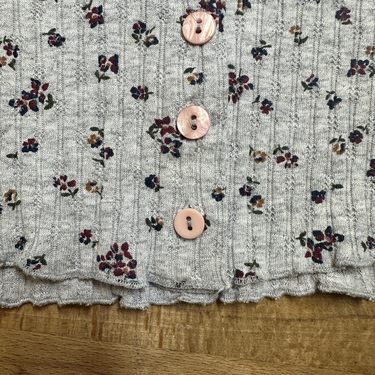 Vintage 90s Floral Pointelle Crop Top - Small | Grey Button Up Lettuce Hem Cropped Blouse
