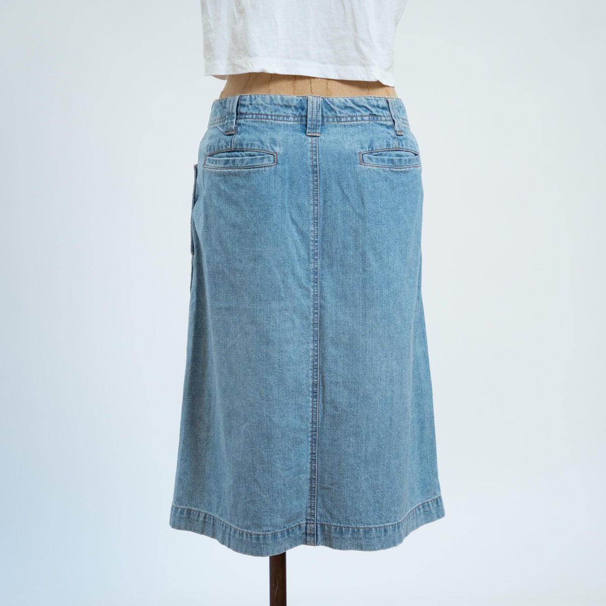 Vintage 90s Denim Side Button Midi Skirt - Large | Light Wash Knee Length Jean Skirt