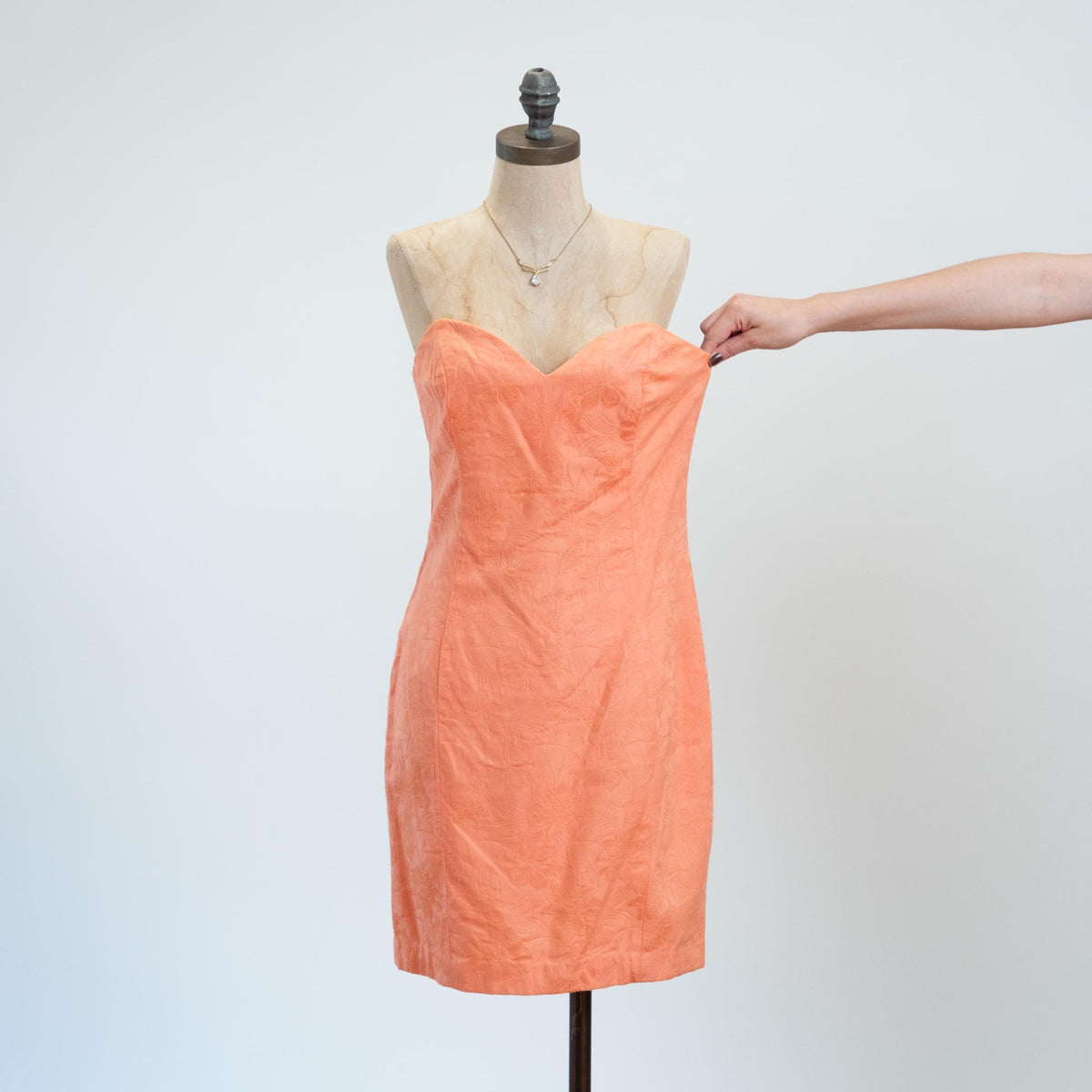 Vintage 80s Peach Jacquard Strapless Mini Dress - Medium | AJ Bari Cocktail Party Dress