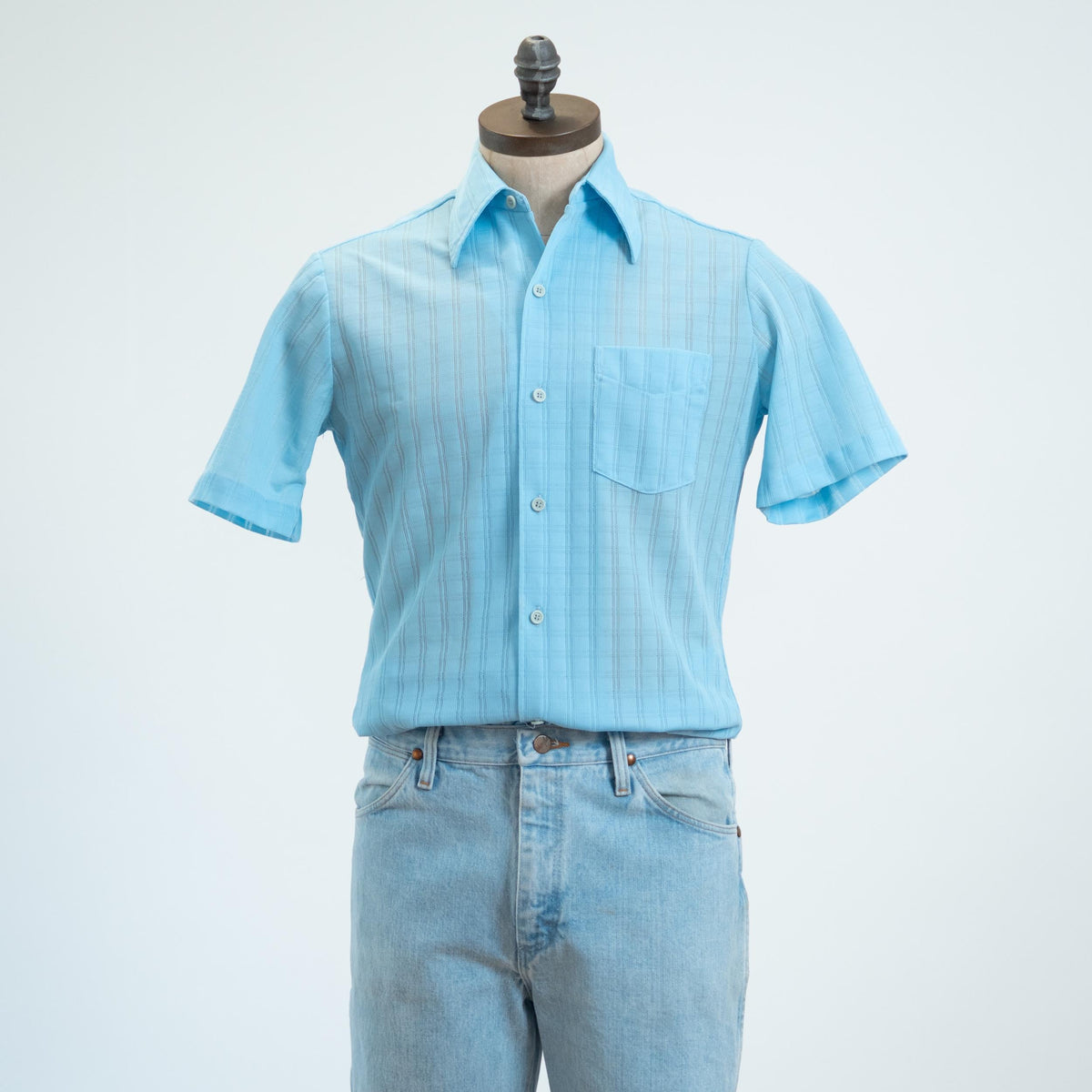 Vintage 70s Sky Blue Open Weave Collared Shirt - Medium | Retro Button Up Short Sleeve Rockabilly Top