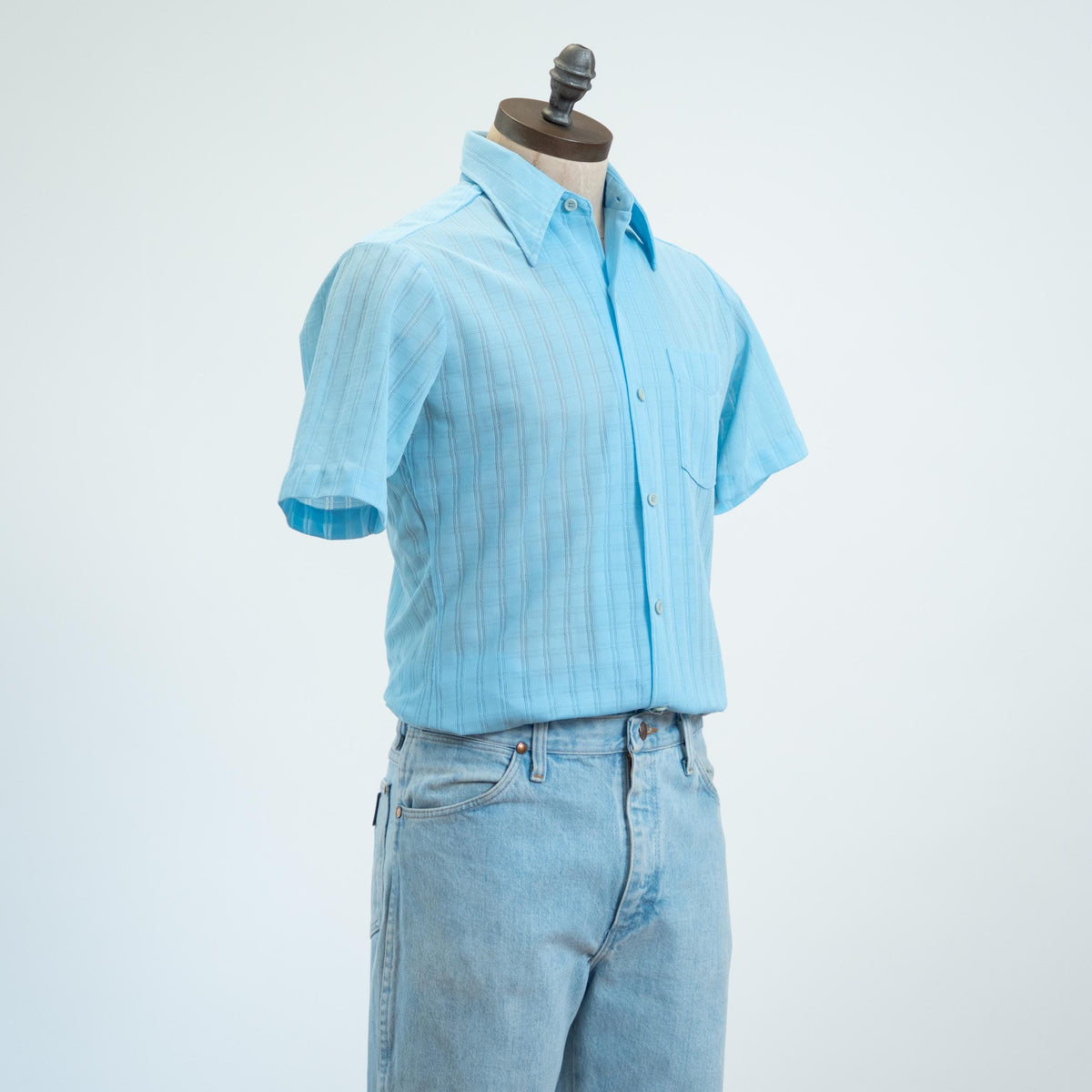 Vintage 70s Sky Blue Open Weave Collared Shirt - Medium | Retro Button Up Short Sleeve Rockabilly Top