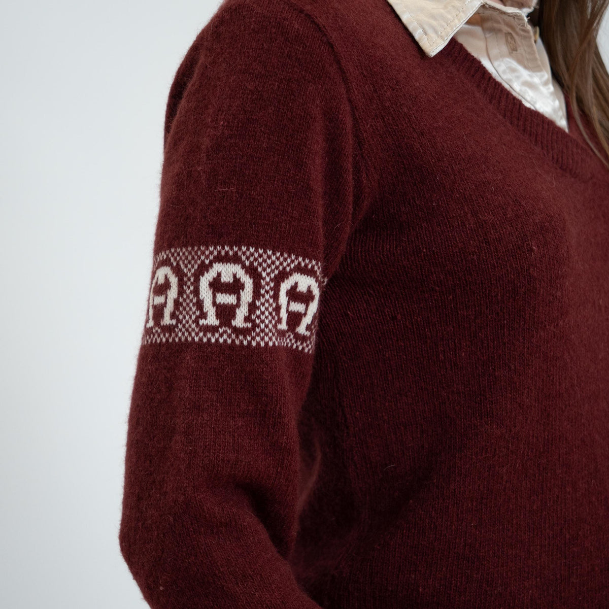 Vintage 70s Etienne Aigner Wine Red Logo Sweater - Small | V Neck Pullover Sweatshirt Top