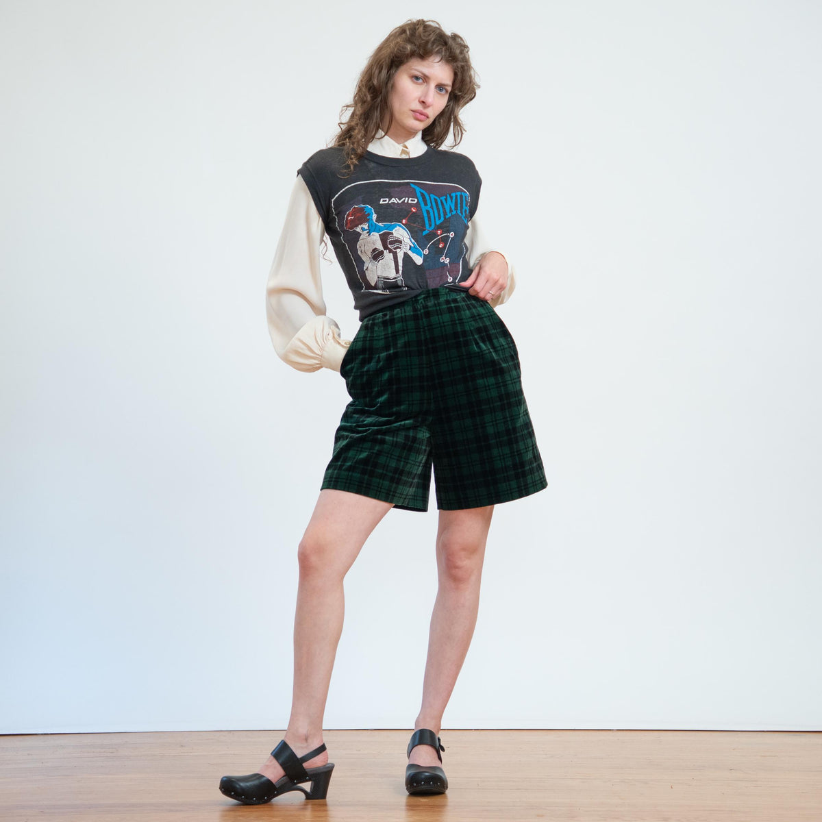 Vintage 90s Green Plaid Velvet Trouser Shorts - Small, 26" Waist | Grunge High Waisted Shorts