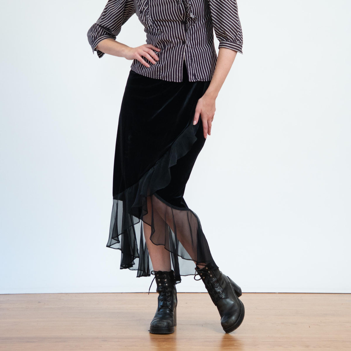 Vintage 90s Black Velvet & Chiffon Fairy Skirt - Medium | Boho Gothic High-Low Midaxi Skirt