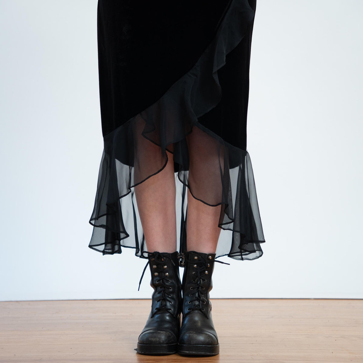 Vintage 90s Black Velvet & Chiffon Fairy Skirt - Medium | Boho Gothic High-Low Midaxi Skirt
