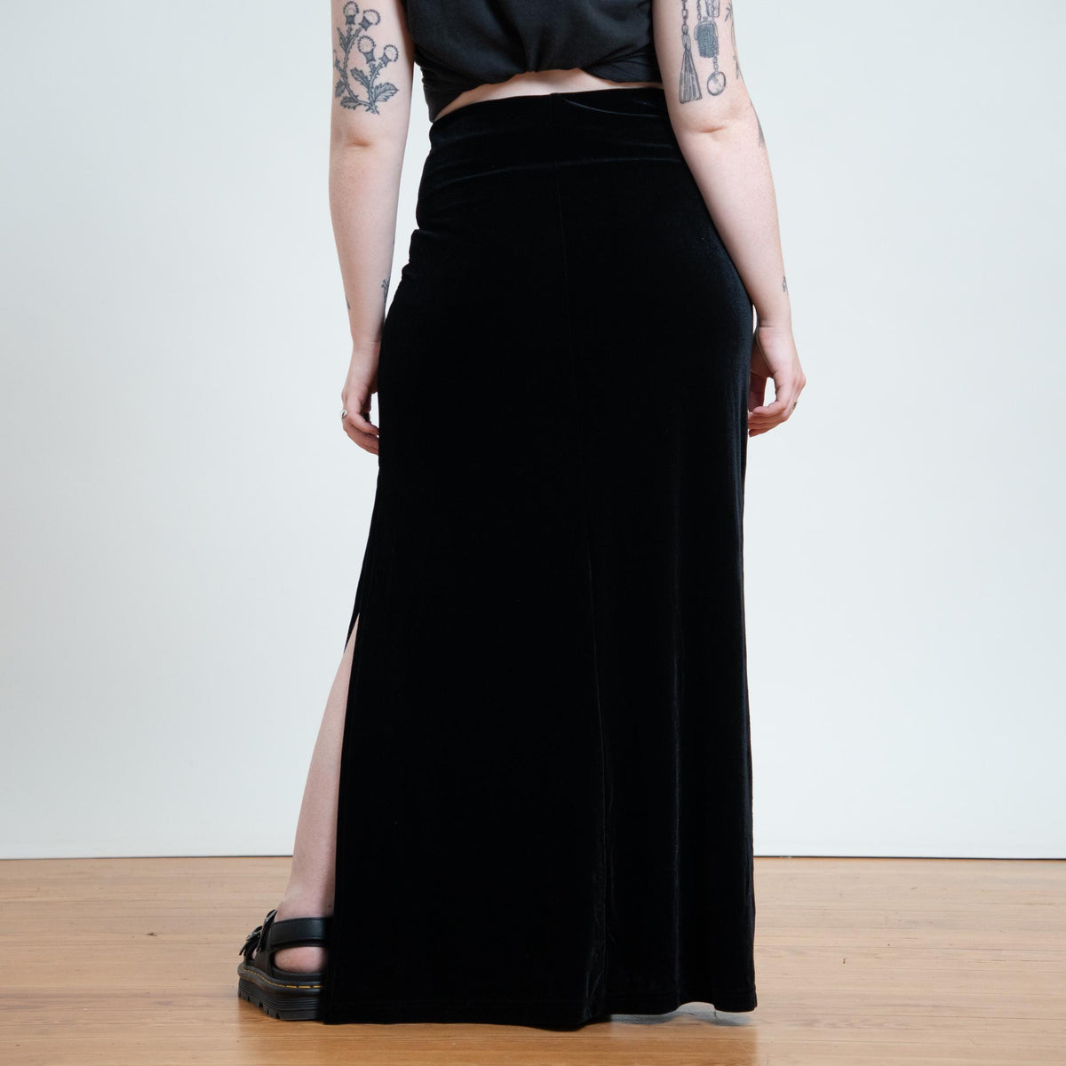 Vintage 90s Black Velvet Thigh Slit Maxi Skirt - Large | Goth High Waisted Long Slinky Skirt