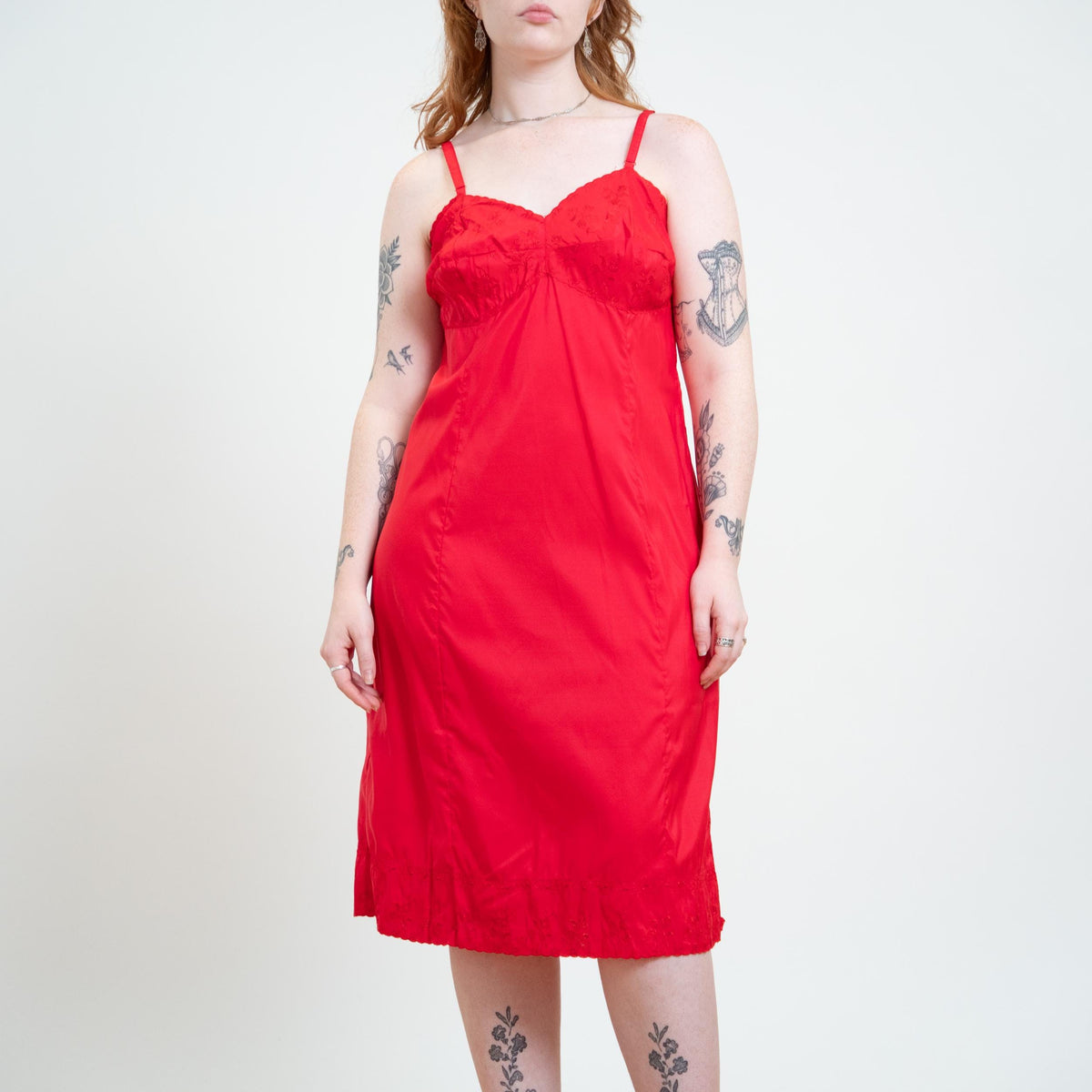 Vintage 50s Cherry Red Embroidered Floral Midi Slip - Large | 1950s American Maid Retro Lingerie Dress