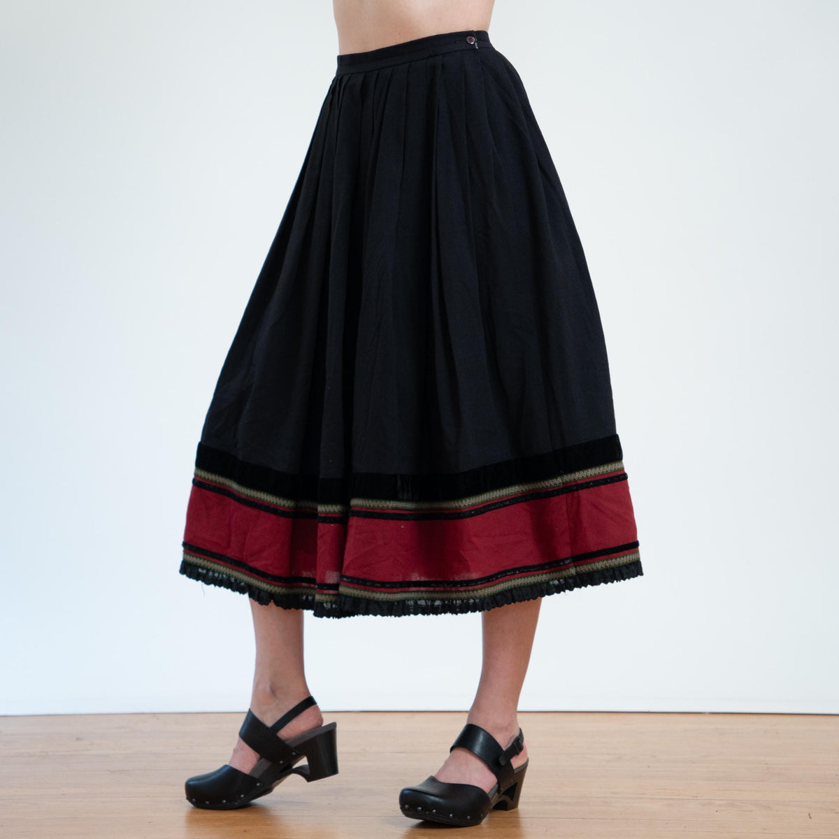 Vintage 80s Black & Red Folk Midi Skirt - Small, 26" Waist | Helene Strasser Bavarian Trachten Skirt