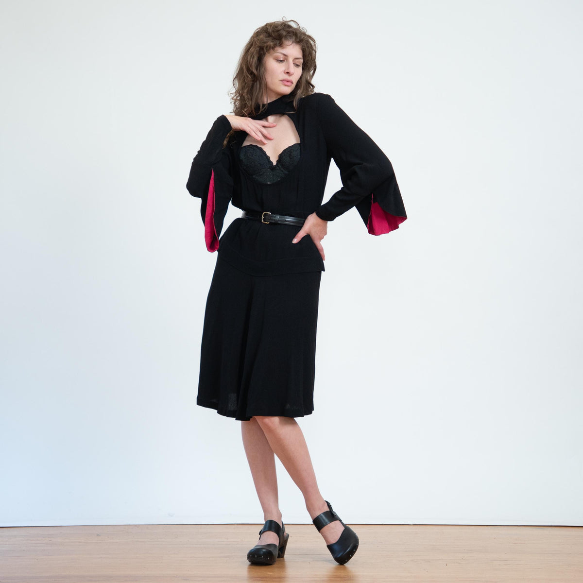 Vintage 40s Black & Red Batwing Sleeve Vamp Dress - Medium | 1940s Gothic Keyhole Cutout Midi Dres