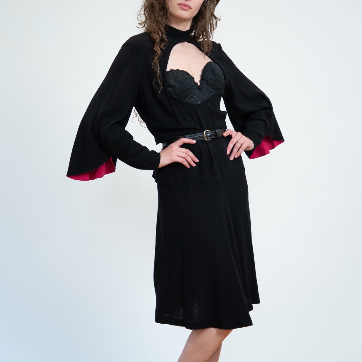 Vintage 40s Black & Red Batwing Sleeve Vamp Dress - Medium | 1940s Gothic Keyhole Cutout Midi Dres