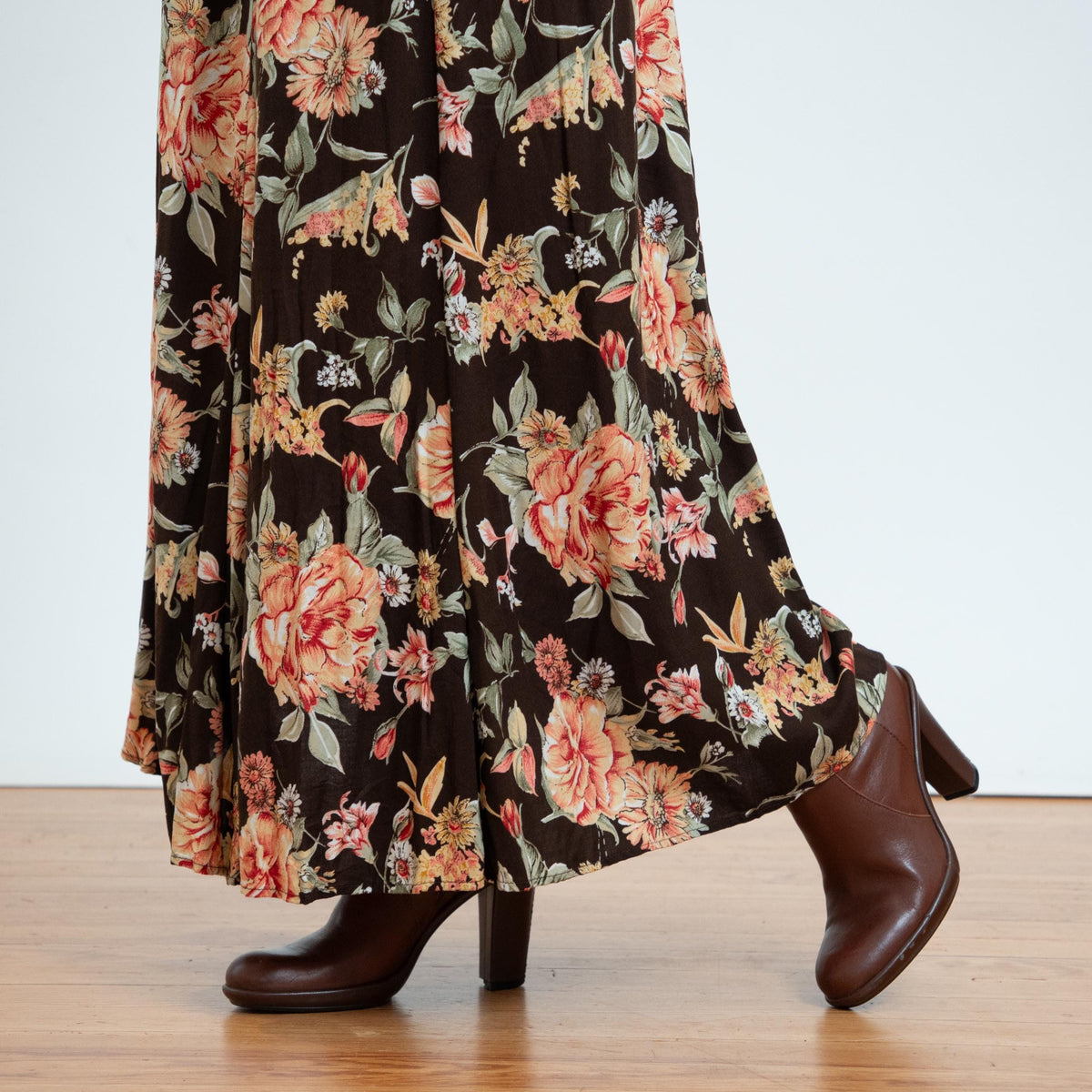 Vintage 90s Brown Wildflower Maxi Skirt - Extra Large | Boho Floral High Waisted A Line Skirt