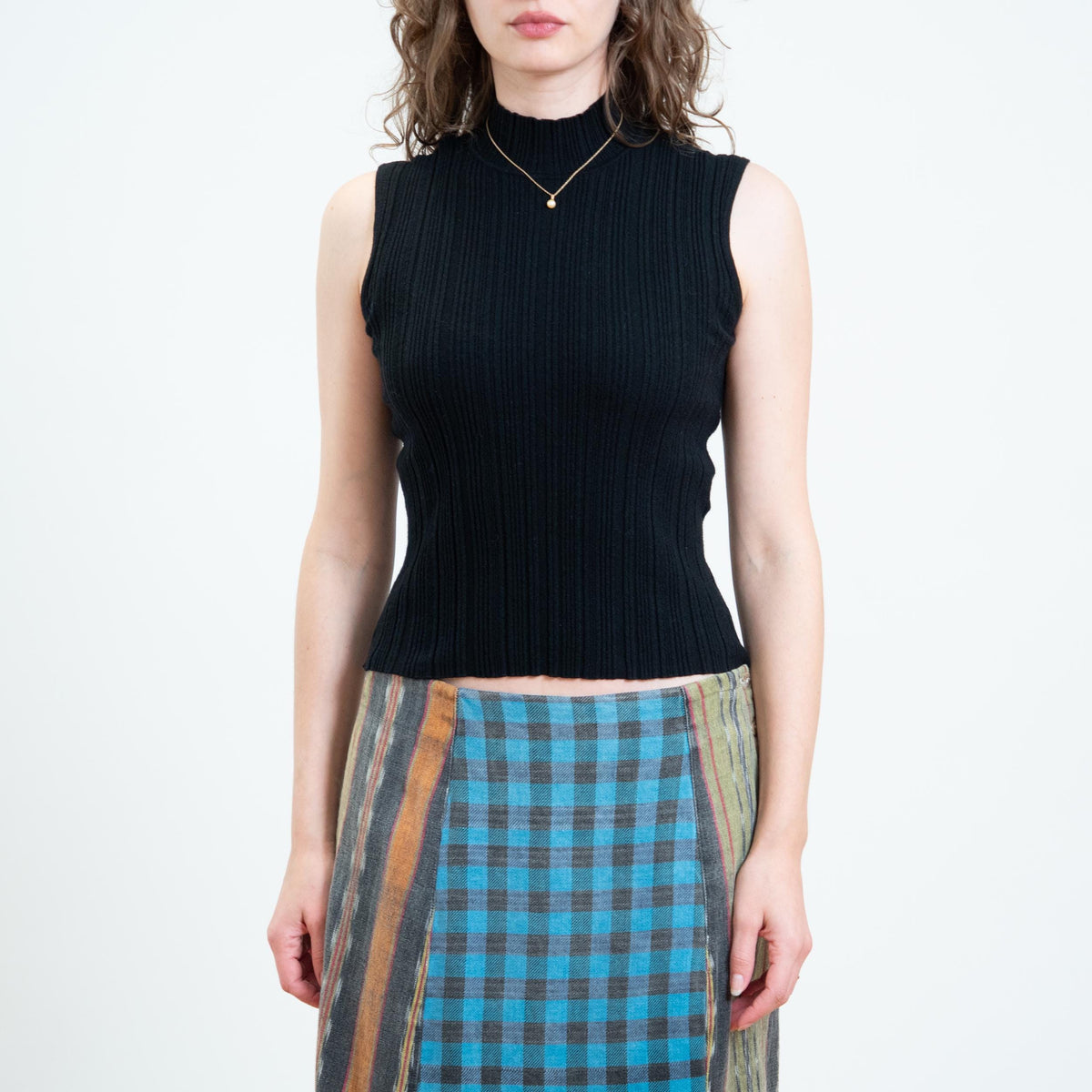 Vintage 90s Black Ribbed Mockneck Top - Small | Minimalist Sleeveless Cropped Tank